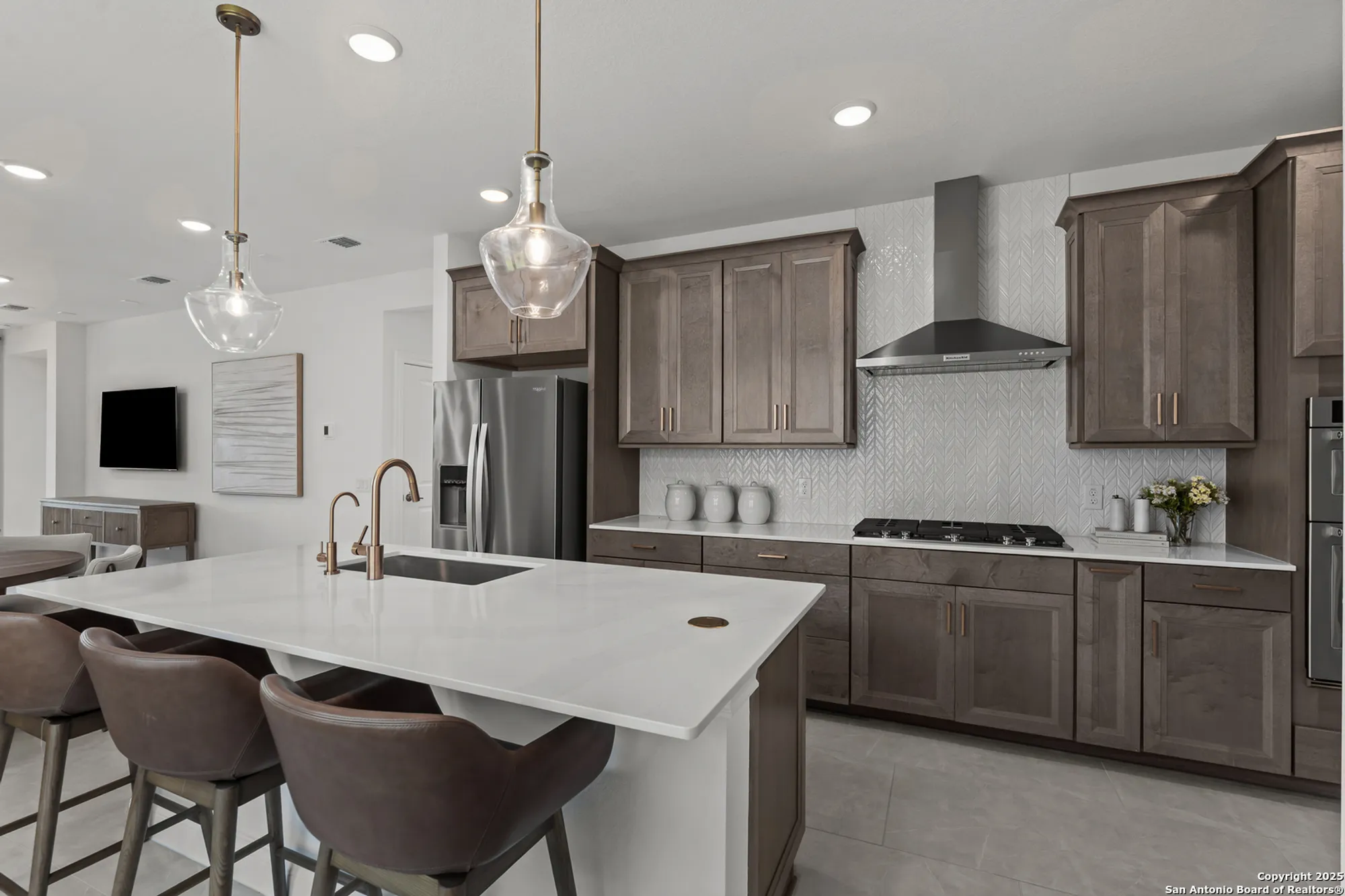 Property Slideshow image 19 of 25 | 2238 pinyon dr, New Braunfels, TX, 78132