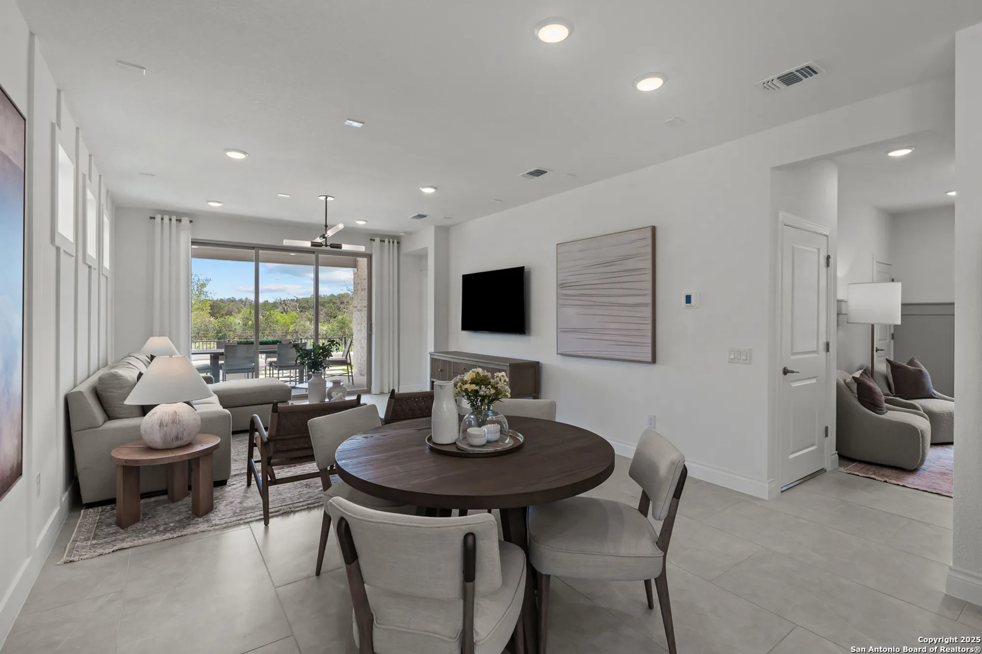 Property Slideshow image 20 of 25 | 2238 pinyon dr, New Braunfels, TX, 78132