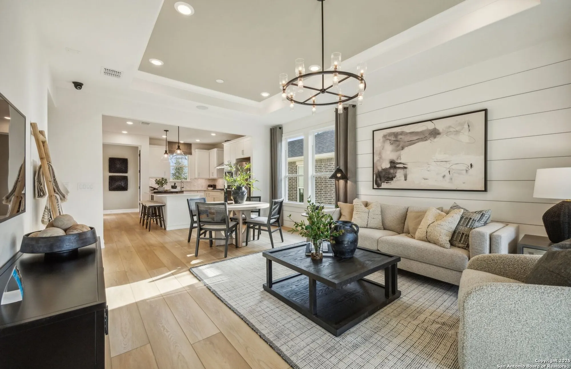 Property Slideshow image 9 of 12 | 2089 pinyon dr, New Braunfels, TX, 78132