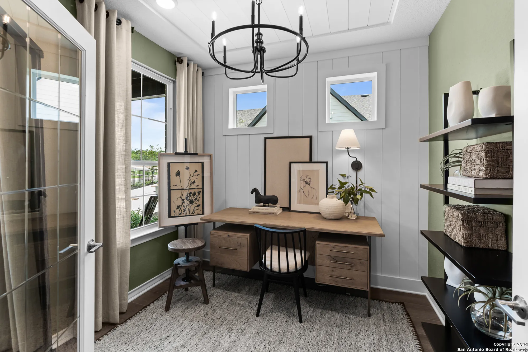 Property Slideshow image 3 of 24 | 2242 pinyon dr, New Braunfels, TX, 78132