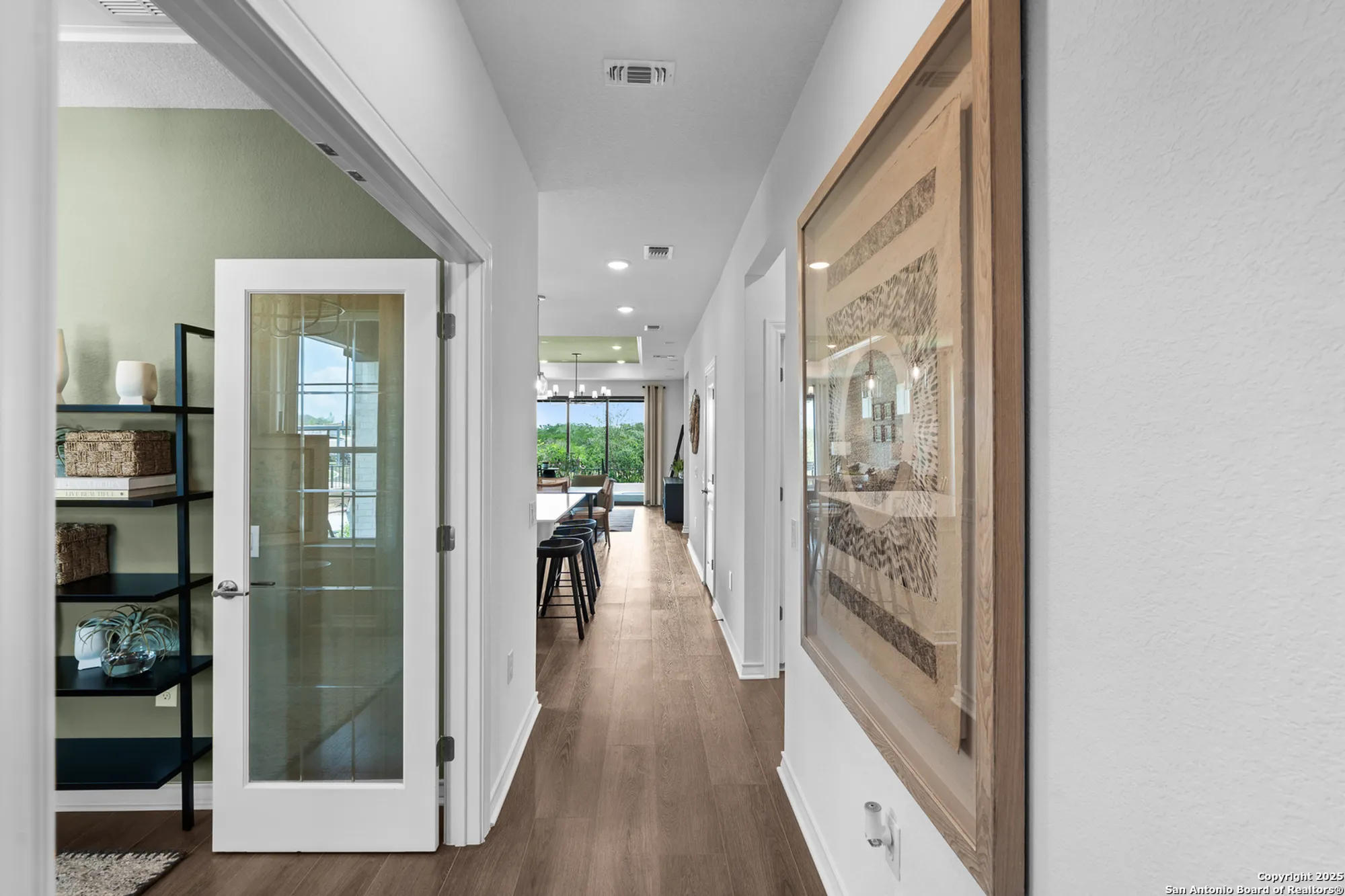 Property Slideshow image 4 of 24 | 2242 pinyon dr, New Braunfels, TX, 78132