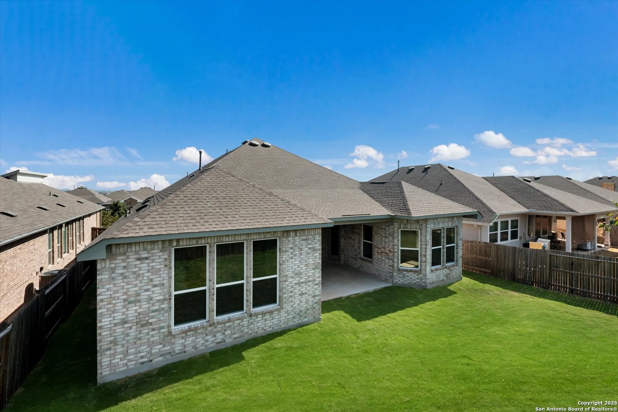 Property Slideshow image 26 of 38 | 349 vuelo st, New Braunfels, TX, 78132