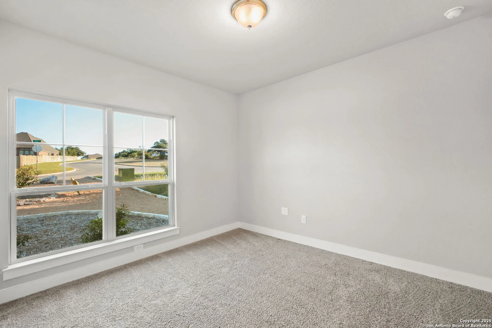 Property Slideshow image 18 of 44 | 641 vale ct, New Braunfels, TX, 78132