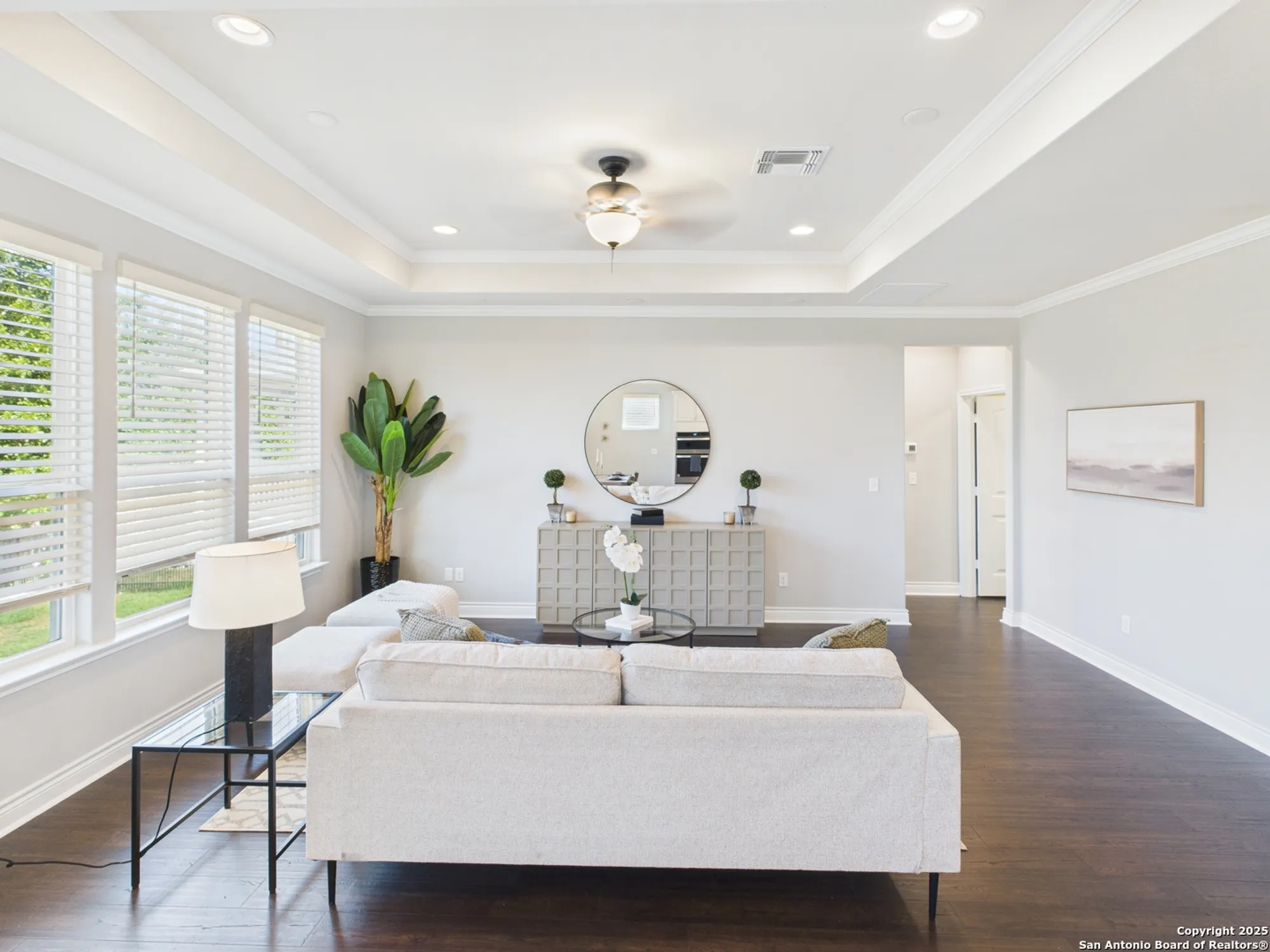 Property Slideshow image 5 of 28 | 3733 tulip dm, San Antonio, TX, 78253