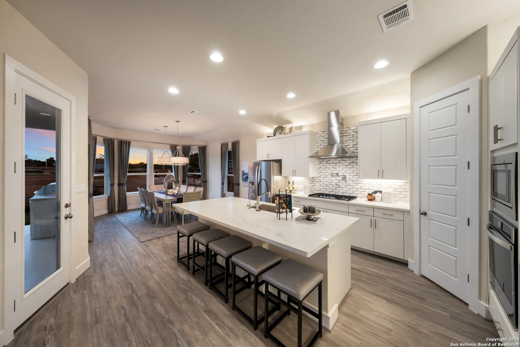 Property Slideshow image 8 of 21 | 379 borchers blvd, New Braunfels, TX, 78132