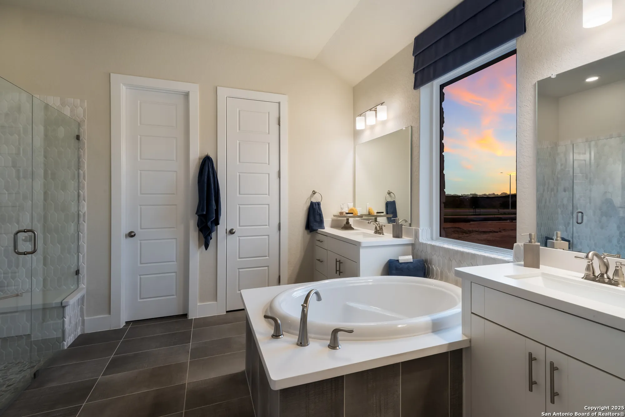 Property Slideshow image 15 of 21 | 379 borchers blvd, New Braunfels, TX, 78132