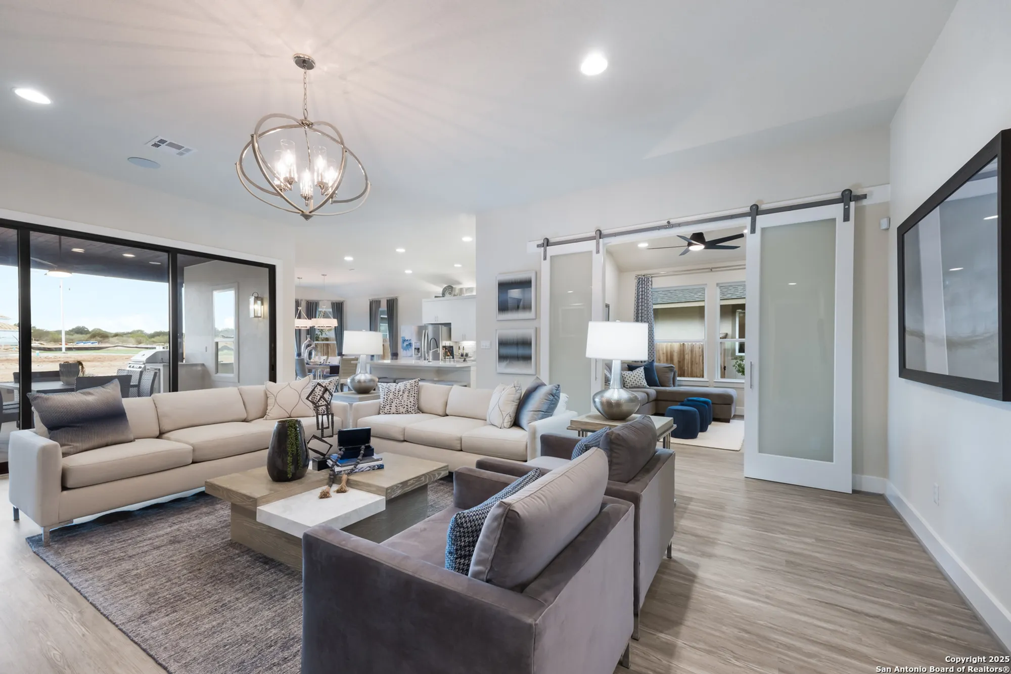 Property Slideshow image 6 of 21 | 379 borchers blvd, New Braunfels, TX, 78132