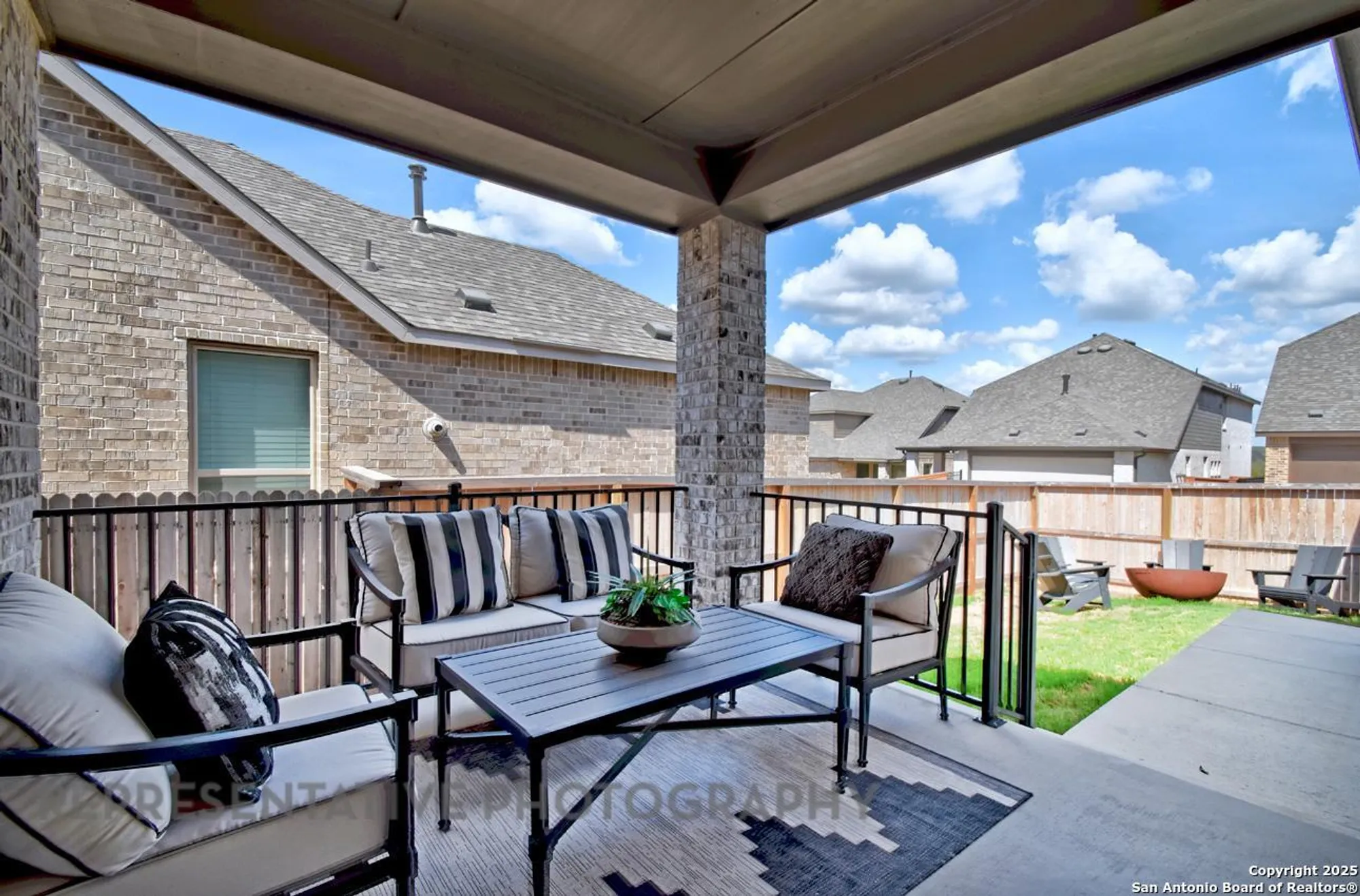 Property Slideshow image 11 of 25 | 1846 nettletree rd, New Braunfels, TX, 78132