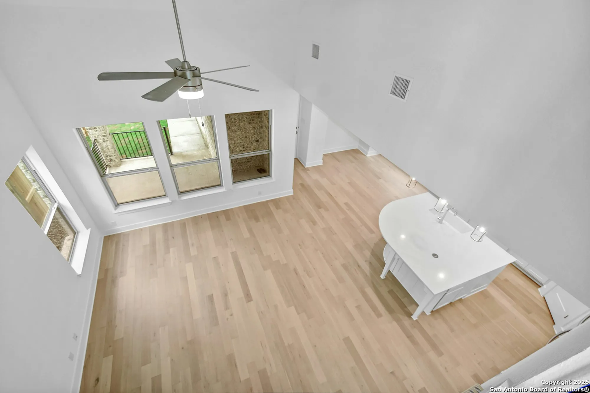 Property Slideshow image 13 of 25 | 1846 nettletree rd, New Braunfels, TX, 78132