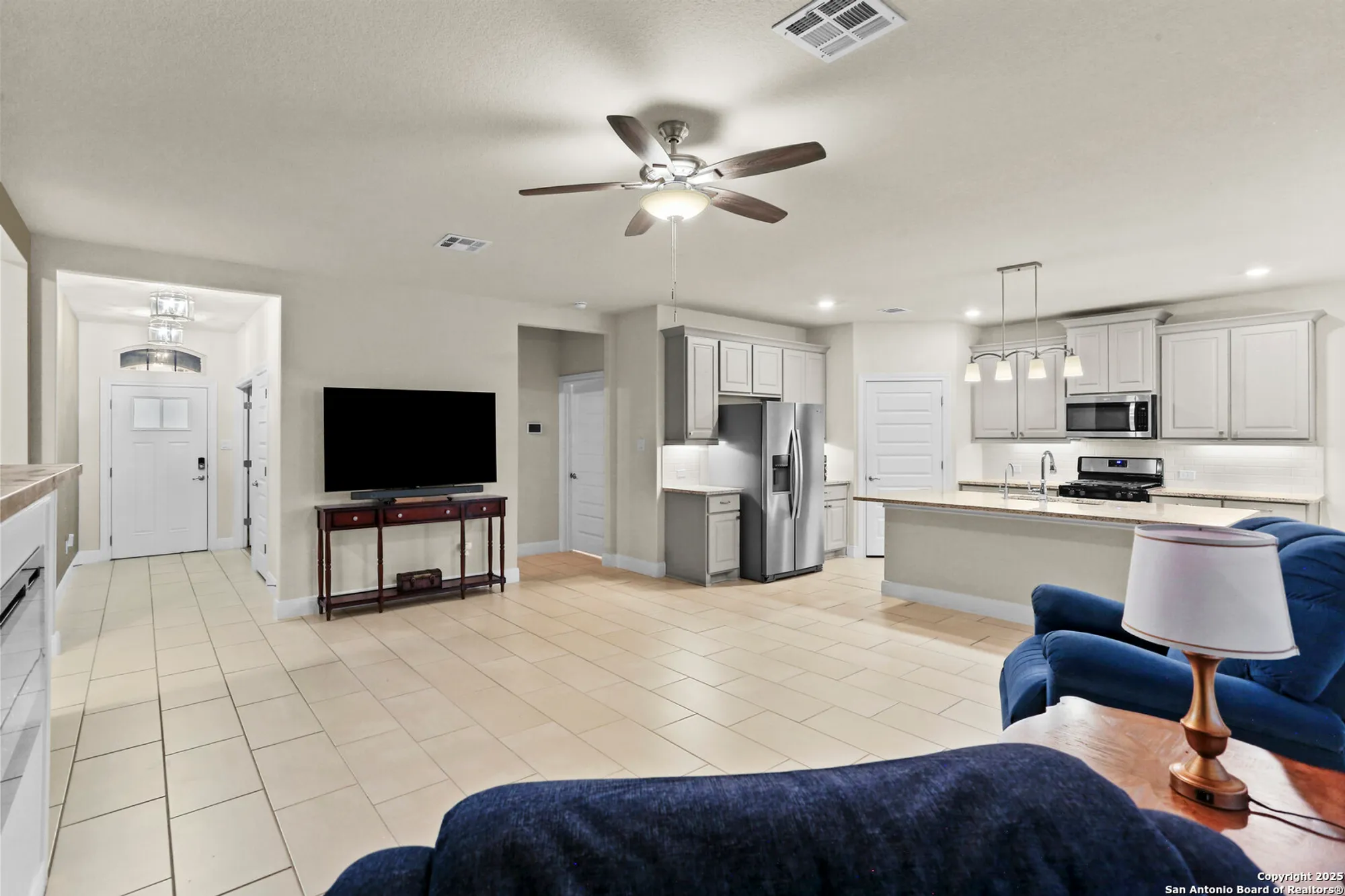 Property Slideshow image 8 of 59 | 13910 cool dawn, San Antonio, TX, 78254