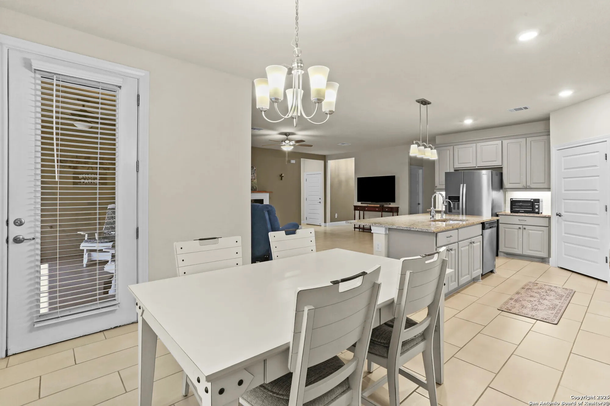 Property Slideshow image 15 of 59 | 13910 cool dawn, San Antonio, TX, 78254