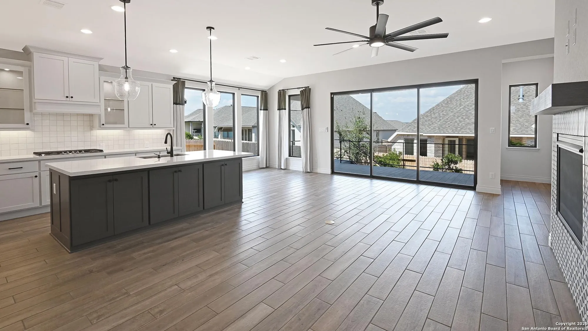 Property Slideshow image 17 of 46 | 1908 bighorn trl, New Braunfels, TX, 78132