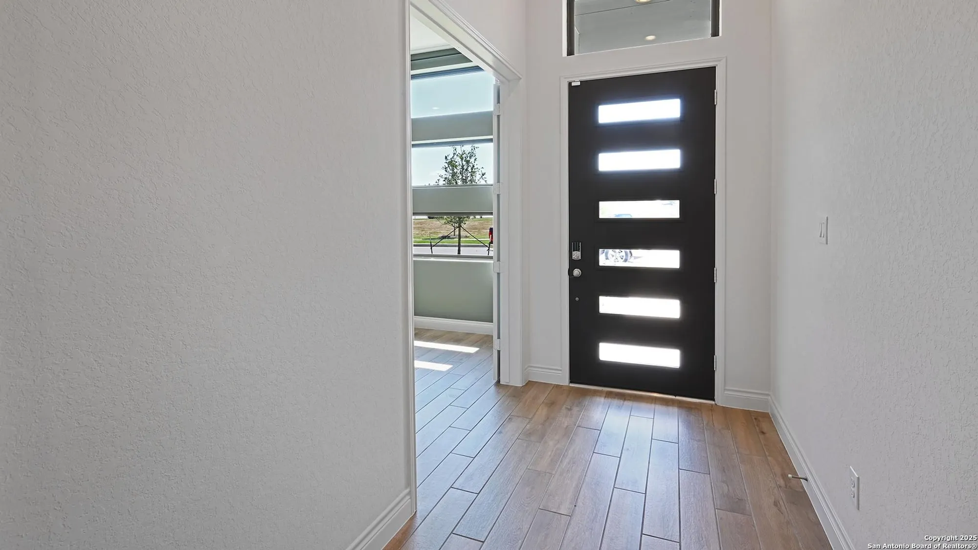 Property Slideshow image 26 of 46 | 1908 bighorn trl, New Braunfels, TX, 78132