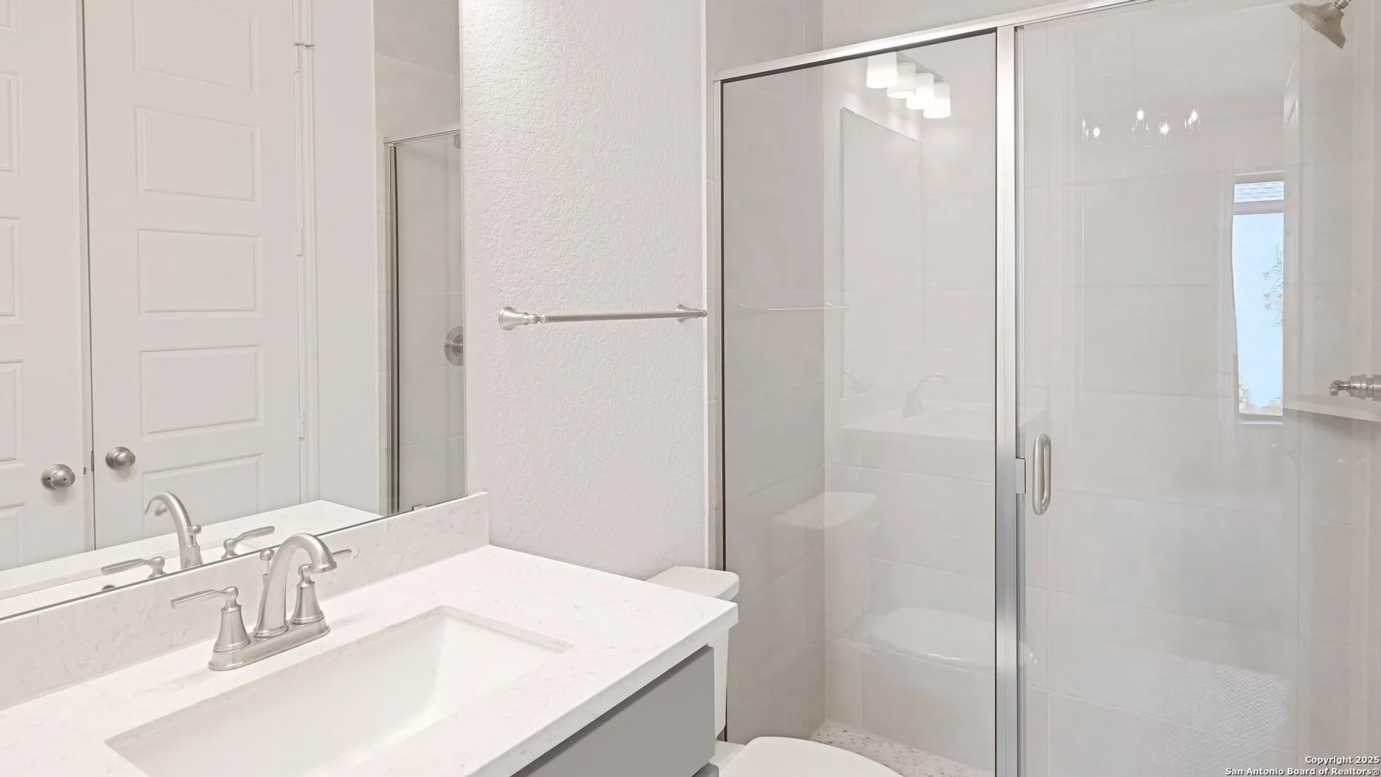 Property Slideshow image 21 of 46 | 1908 bighorn trl, New Braunfels, TX, 78132