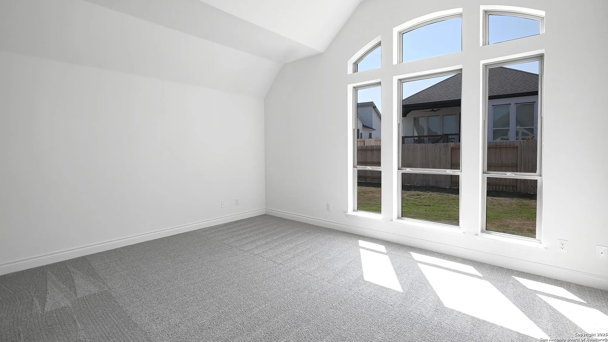 Property Slideshow image 24 of 41 | 1913 luna st, New Braunfels, TX, 78132