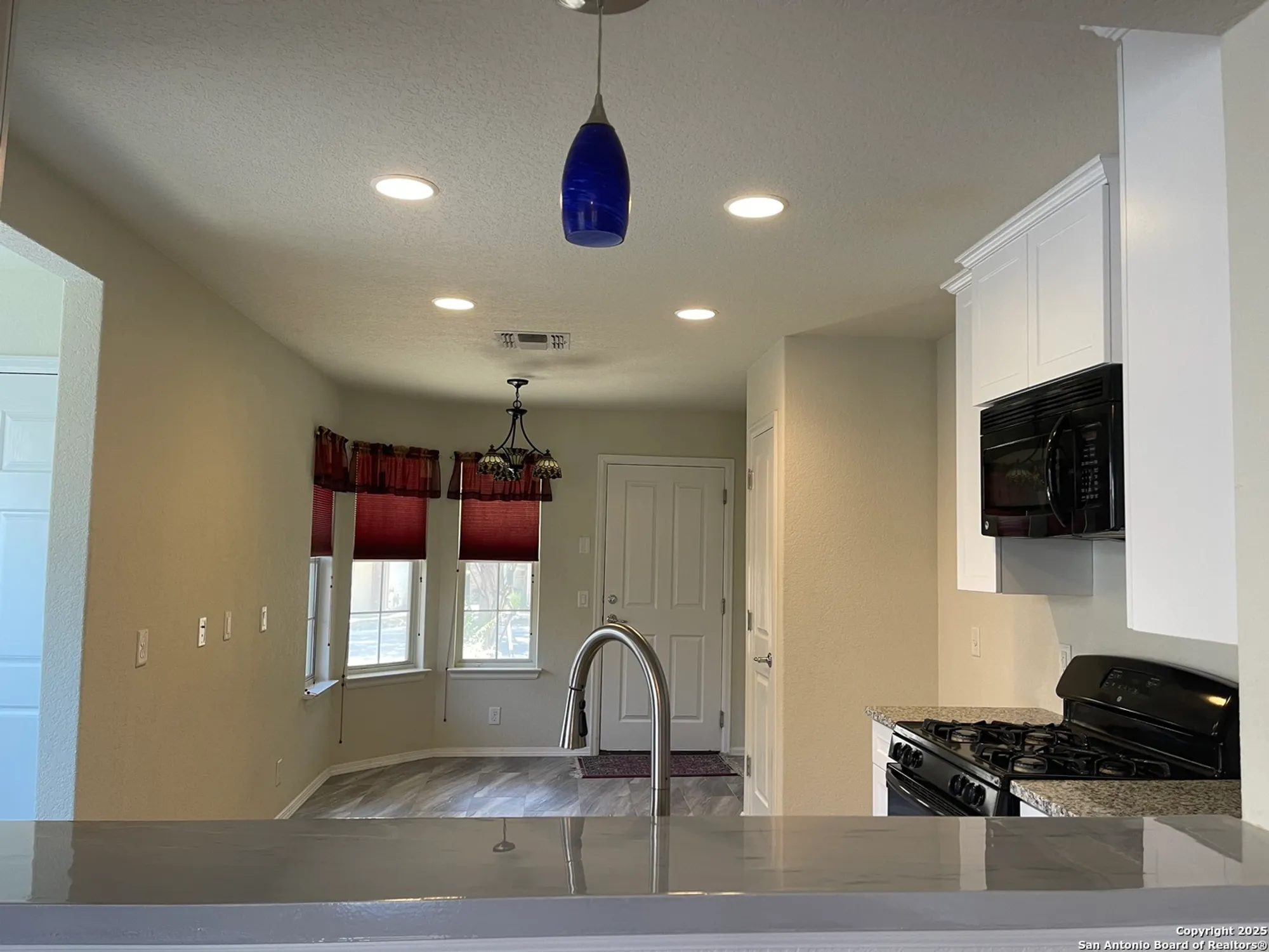 Property Slideshow image 7 of 35 | 12747 pronghorn oak, San Antonio, TX, 78253