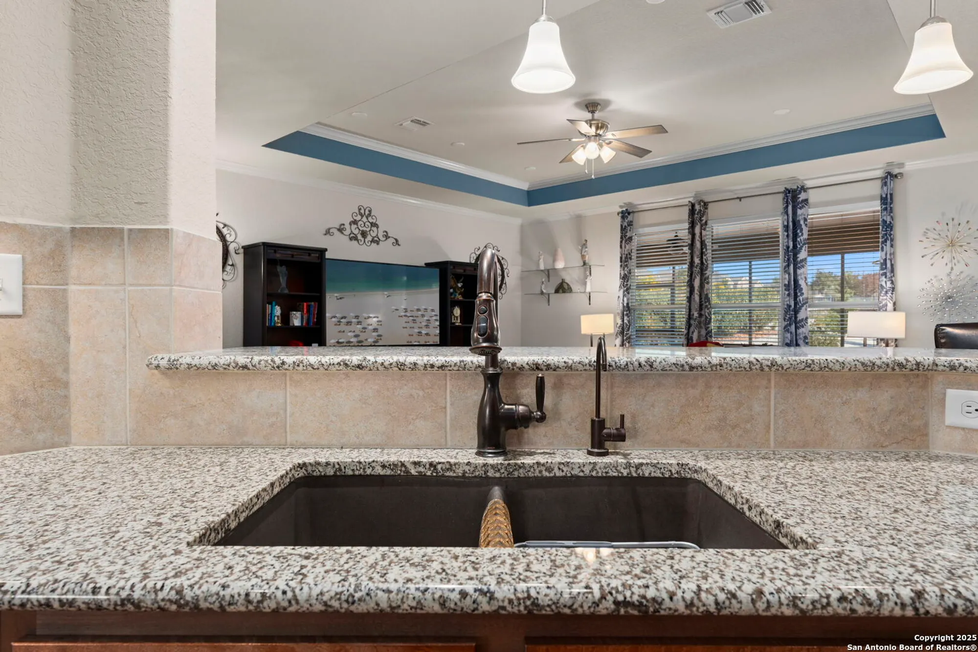 Property Slideshow image 18 of 41 | 12813 hollowing lk, San Antonio, TX, 78253