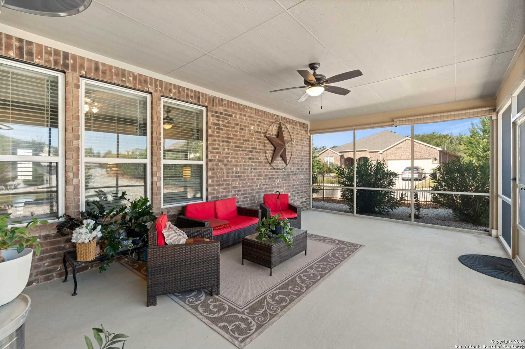 Property Slideshow image 32 of 41 | 12813 hollowing lk, San Antonio, TX, 78253