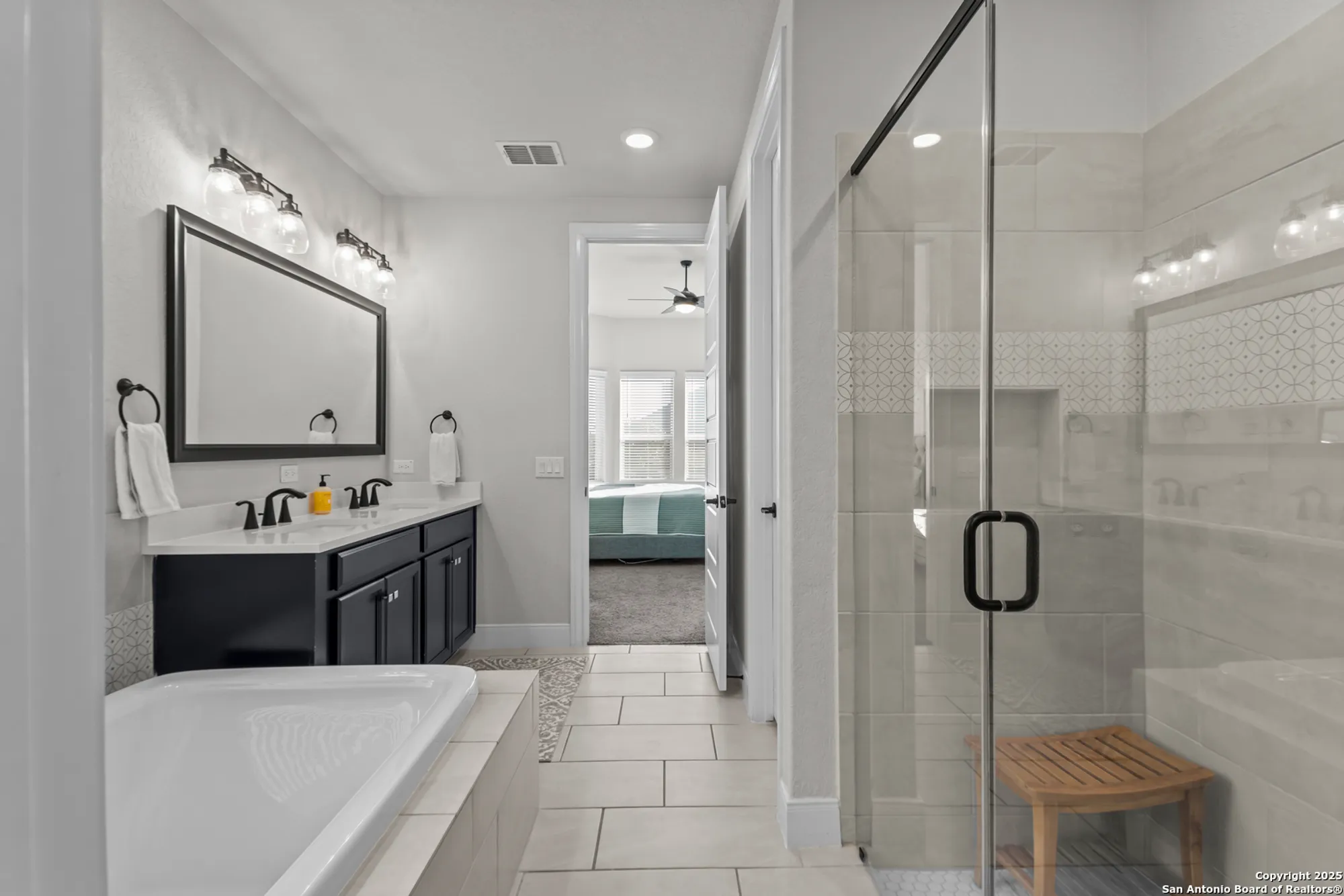 Property Slideshow image 23 of 50 | 22924 grande vis, San Antonio, TX, 78261