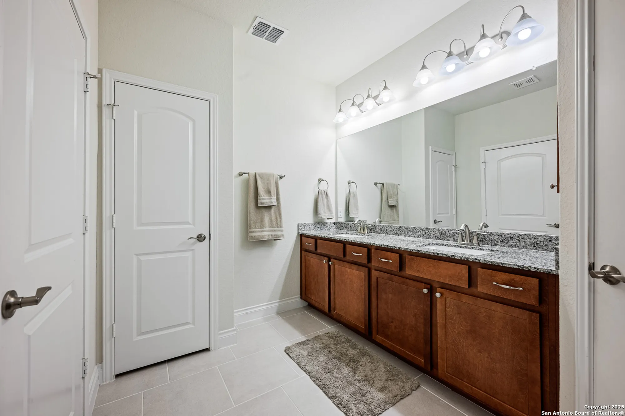 Property Slideshow image 21 of 49 | 3603 daisy spg, San Antonio, TX, 78253