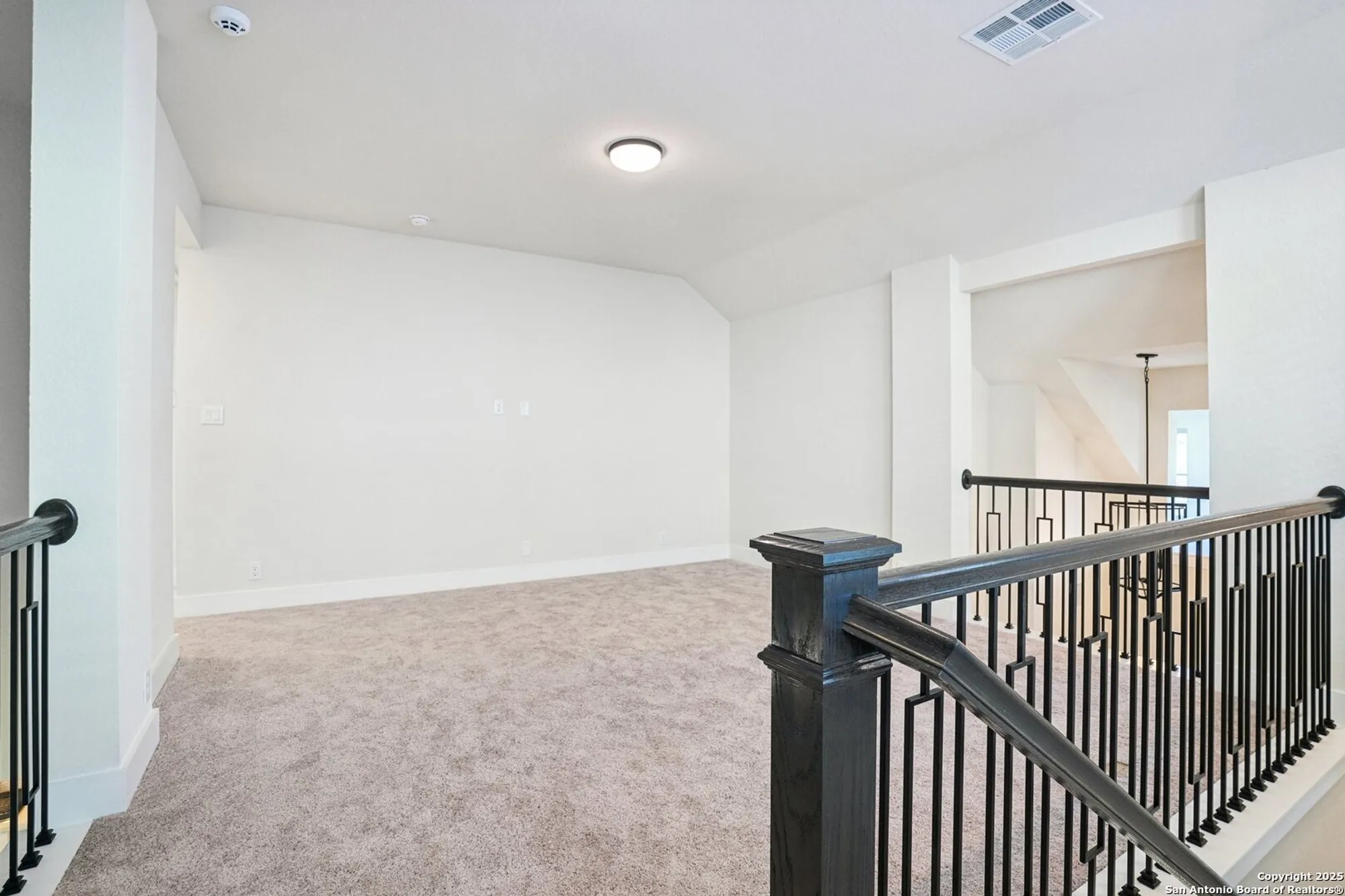 Property Slideshow image 29 of 51 | 1855 tornillo trl, New Braunfels, TX, 78132