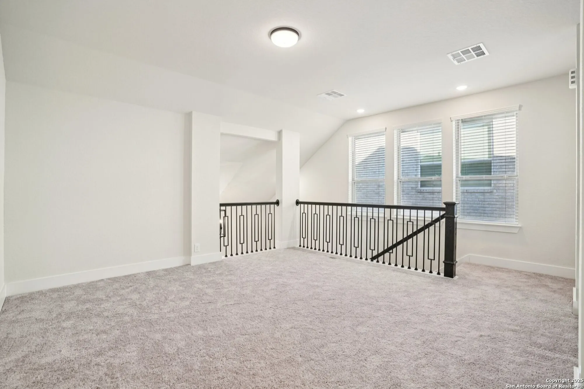 Property Slideshow image 30 of 51 | 1855 tornillo trl, New Braunfels, TX, 78132