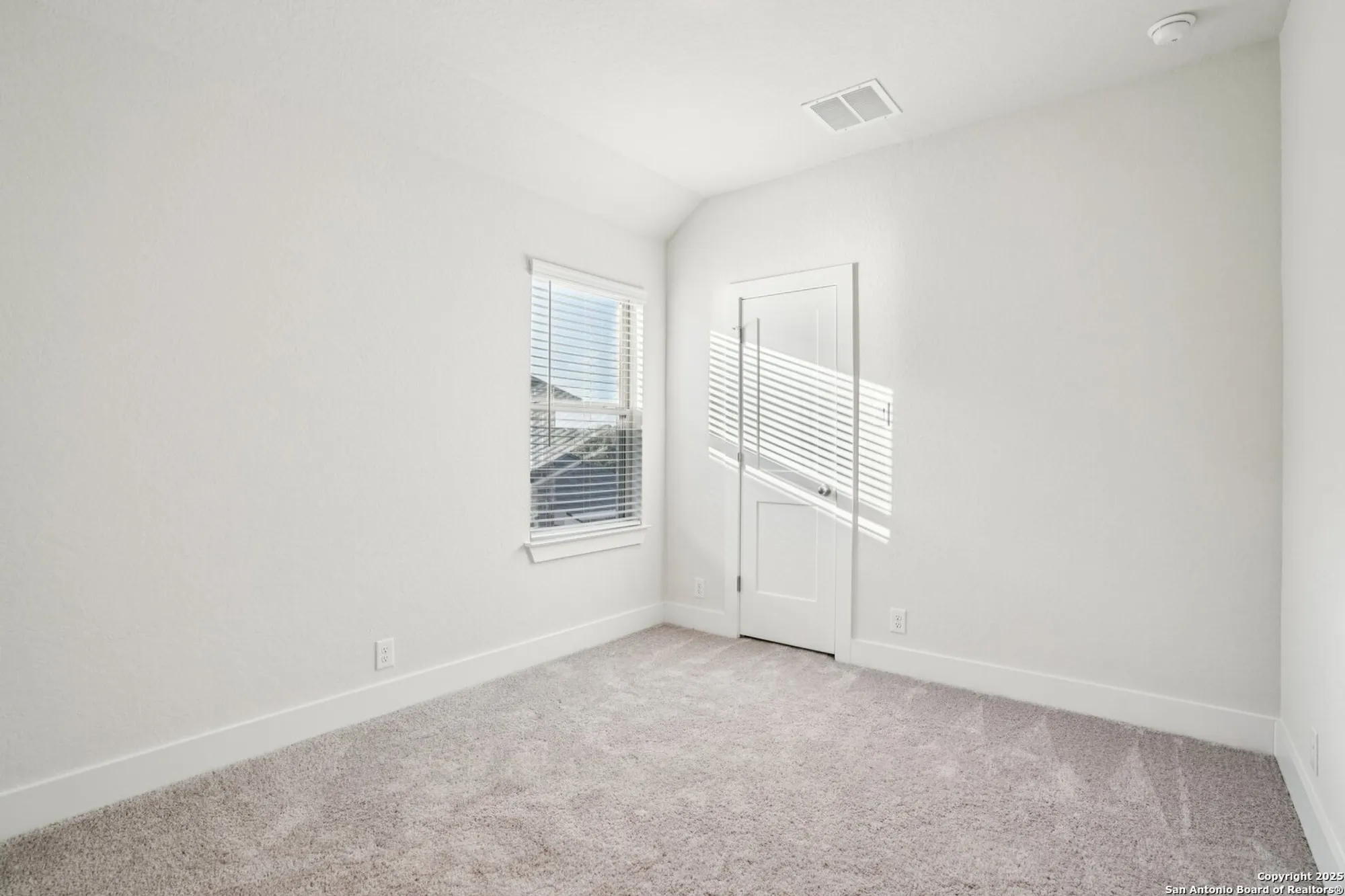 Property Slideshow image 35 of 51 | 1855 tornillo trl, New Braunfels, TX, 78132