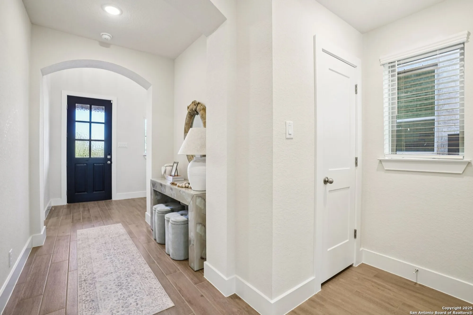 Property Slideshow image 3 of 51 | 1855 tornillo trl, New Braunfels, TX, 78132