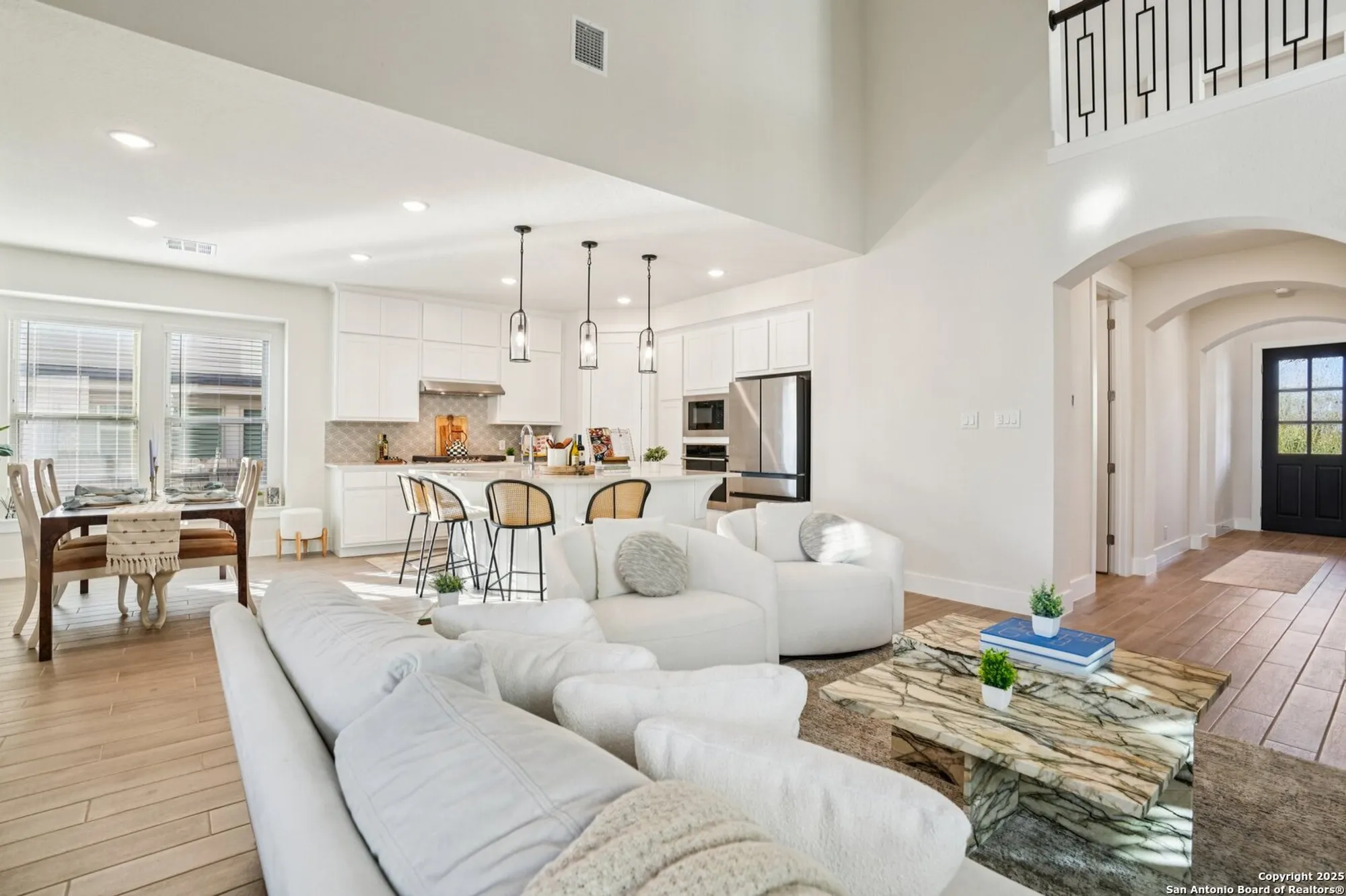 Property Slideshow image 10 of 51 | 1855 tornillo trl, New Braunfels, TX, 78132