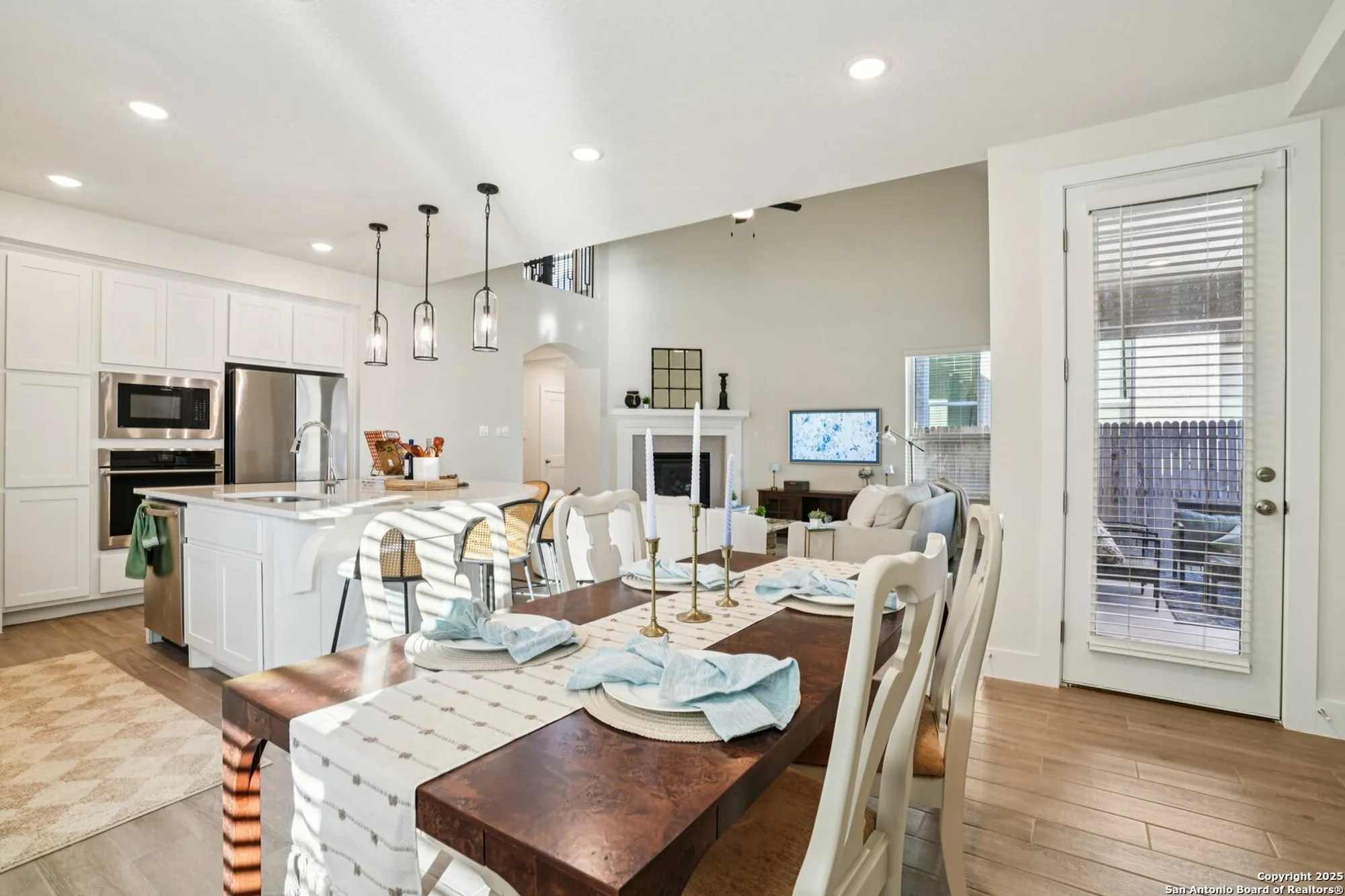 Property Slideshow image 14 of 51 | 1855 tornillo trl, New Braunfels, TX, 78132