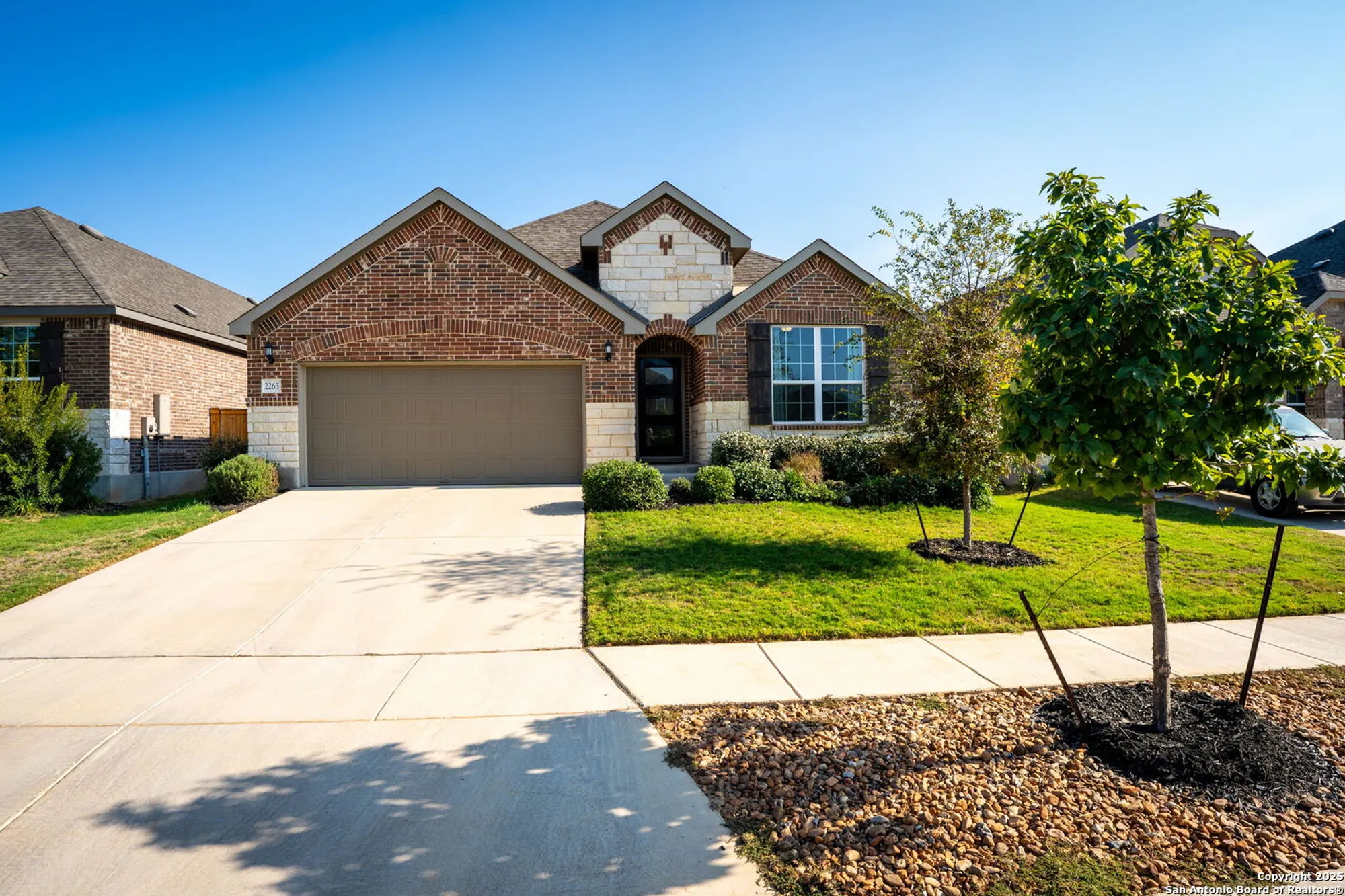 Property Slideshow image 2 of 48 | 2263 bluewood st, New Braunfels, TX, 78132