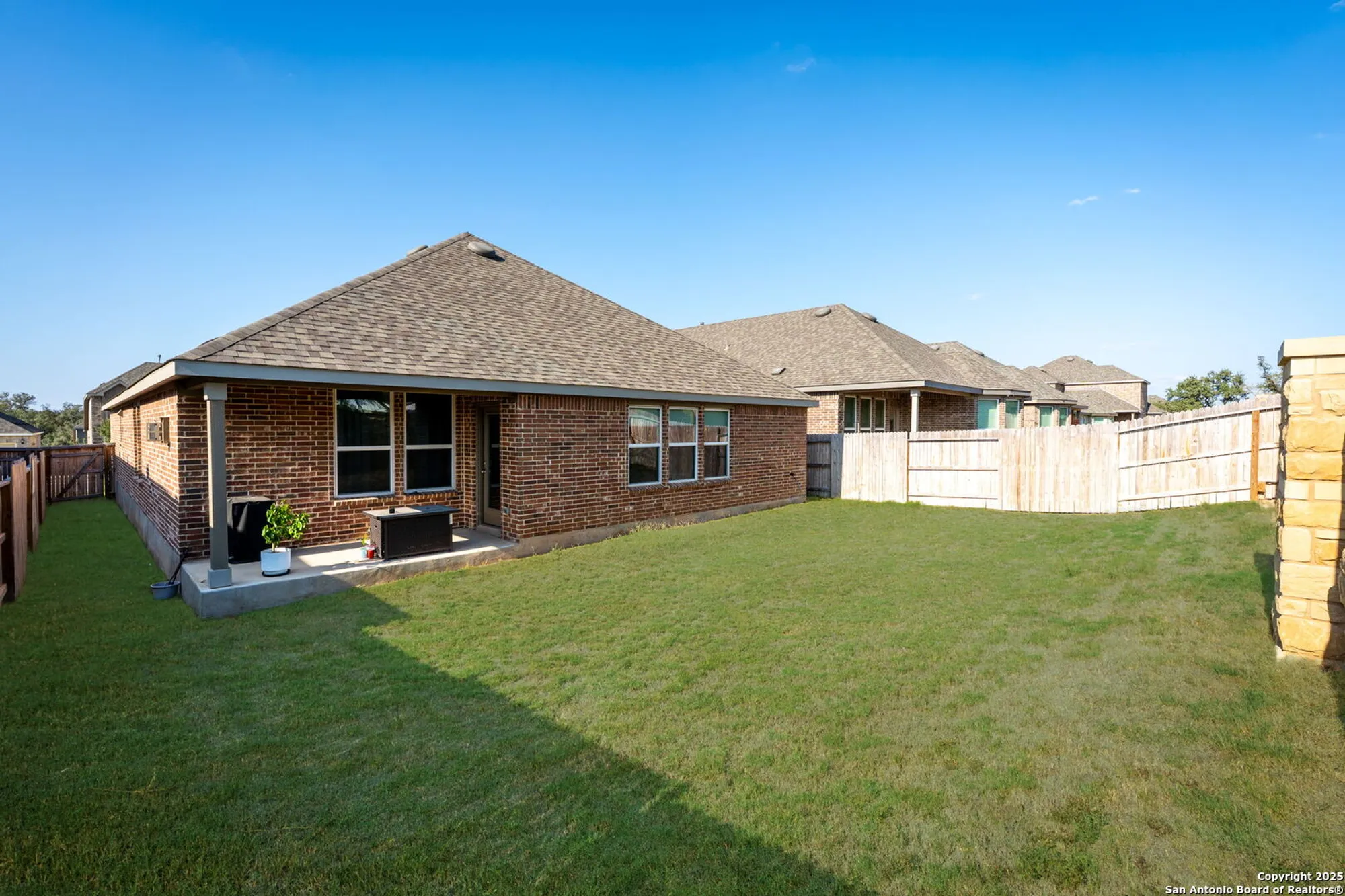 Property Slideshow image 33 of 48 | 2263 bluewood st, New Braunfels, TX, 78132