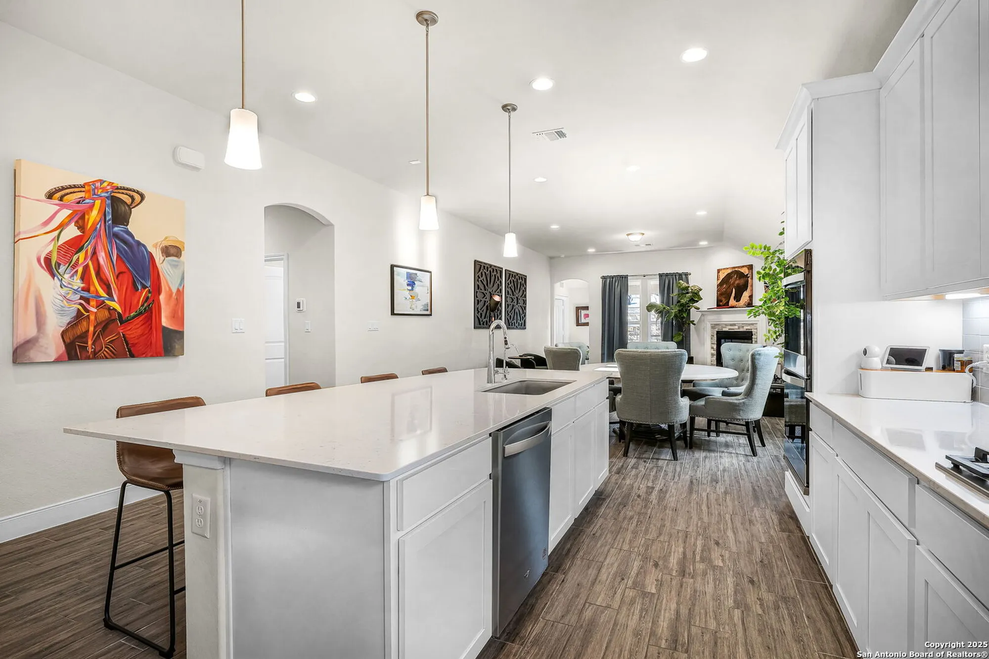 Property Slideshow image 8 of 48 | 2263 bluewood st, New Braunfels, TX, 78132