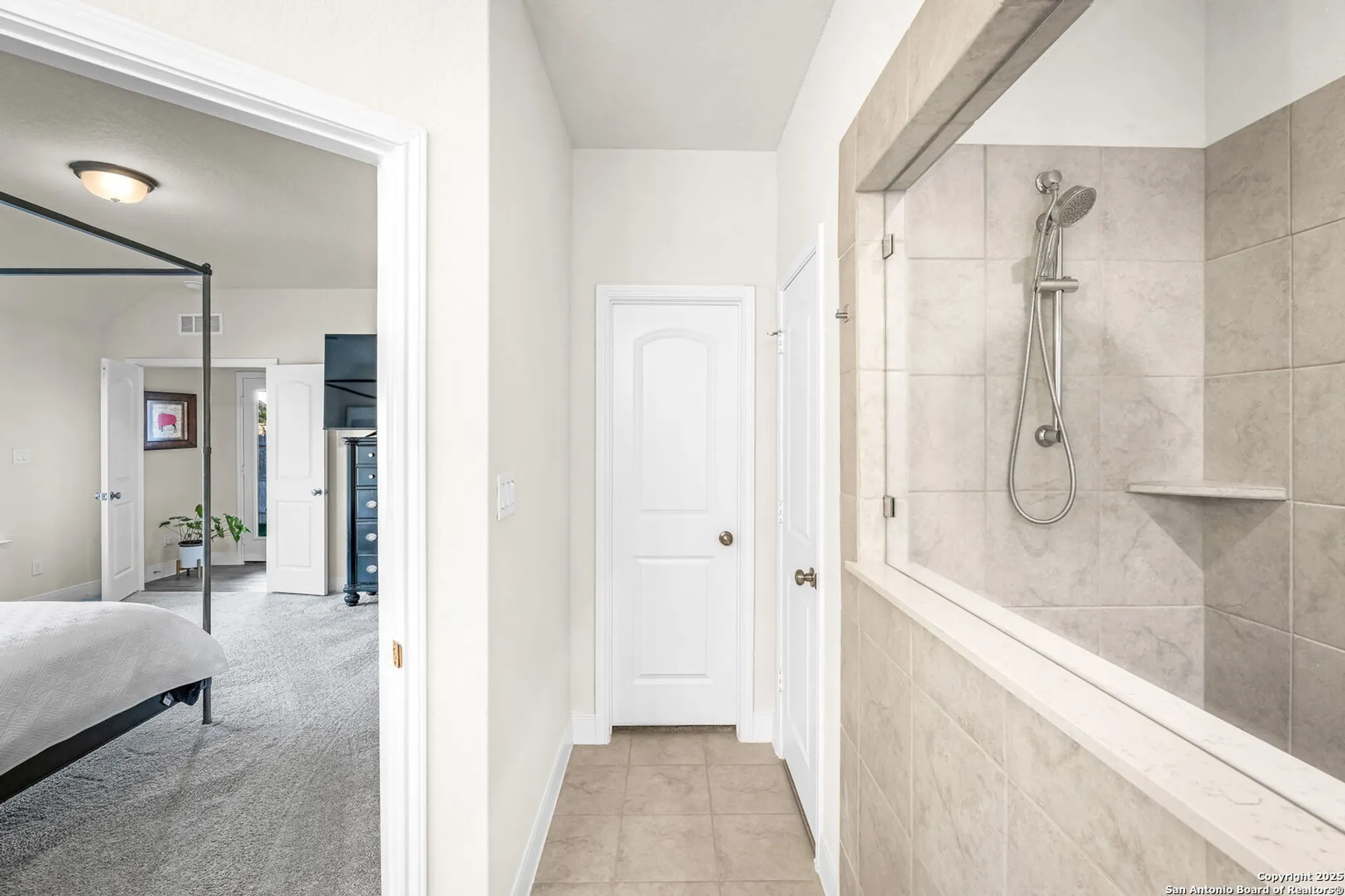 Property Slideshow image 22 of 48 | 2263 bluewood st, New Braunfels, TX, 78132