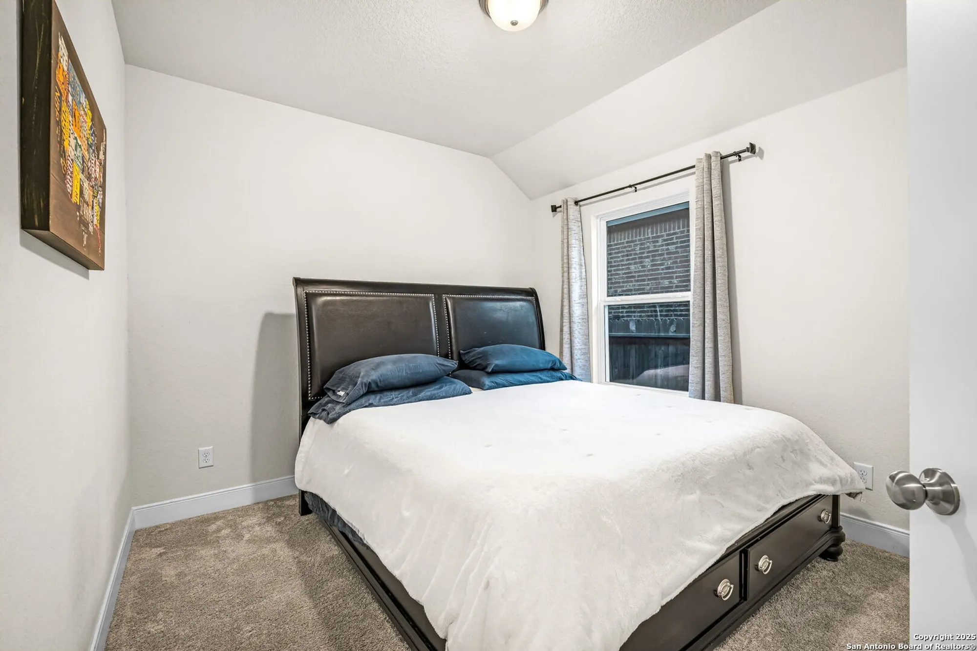 Property Slideshow image 25 of 48 | 2263 bluewood st, New Braunfels, TX, 78132