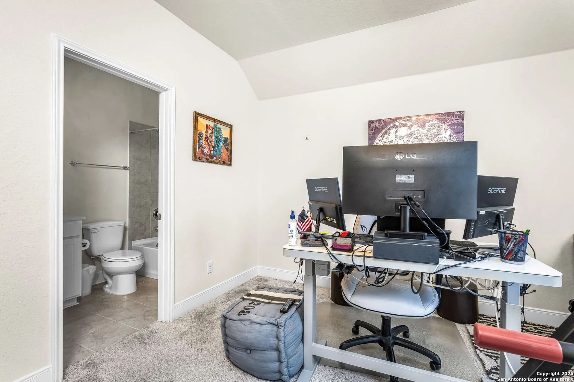 Property Slideshow image 31 of 48 | 2263 bluewood st, New Braunfels, TX, 78132