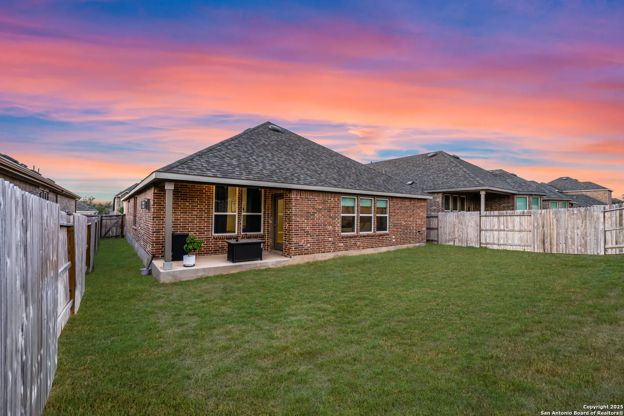 Property Slideshow image 34 of 48 | 2263 bluewood st, New Braunfels, TX, 78132