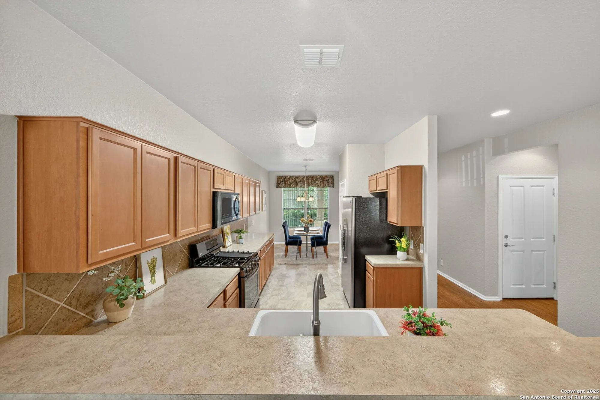 Property Slideshow image 9 of 29 | 12535 desert palm, San Antonio, TX, 78253