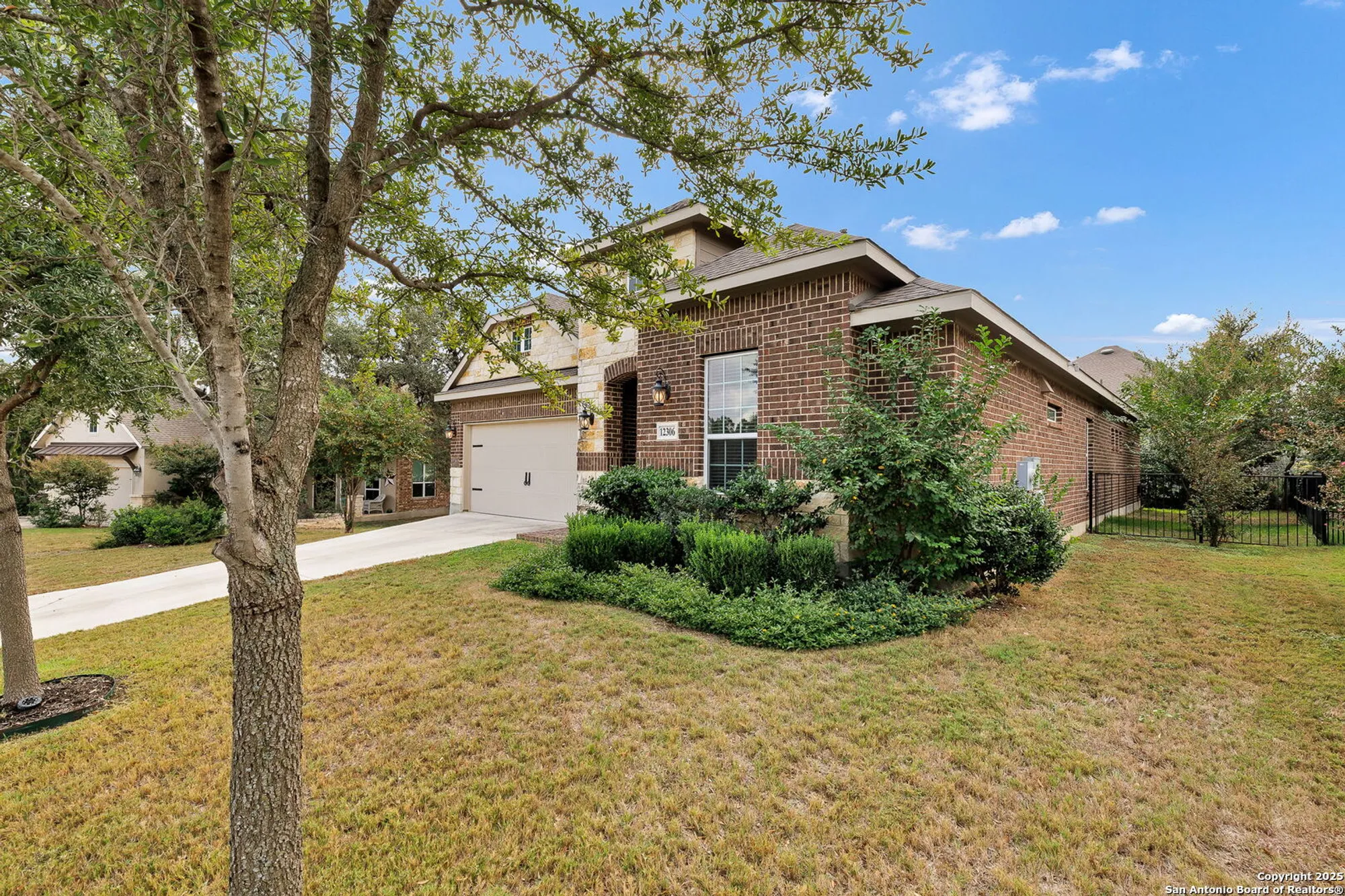 Property Slideshow image 4 of 52 | 12306 desert palm, San Antonio, TX, 78253
