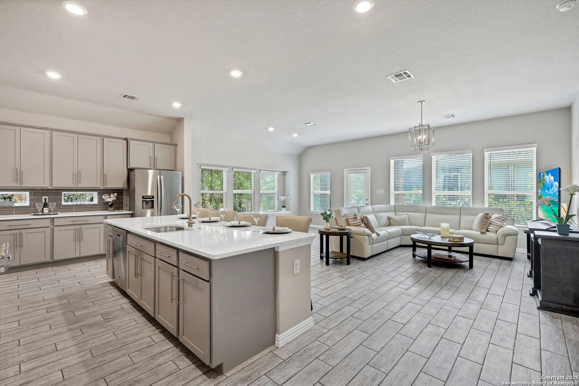 Property Slideshow image 7 of 52 | 12306 desert palm, San Antonio, TX, 78253