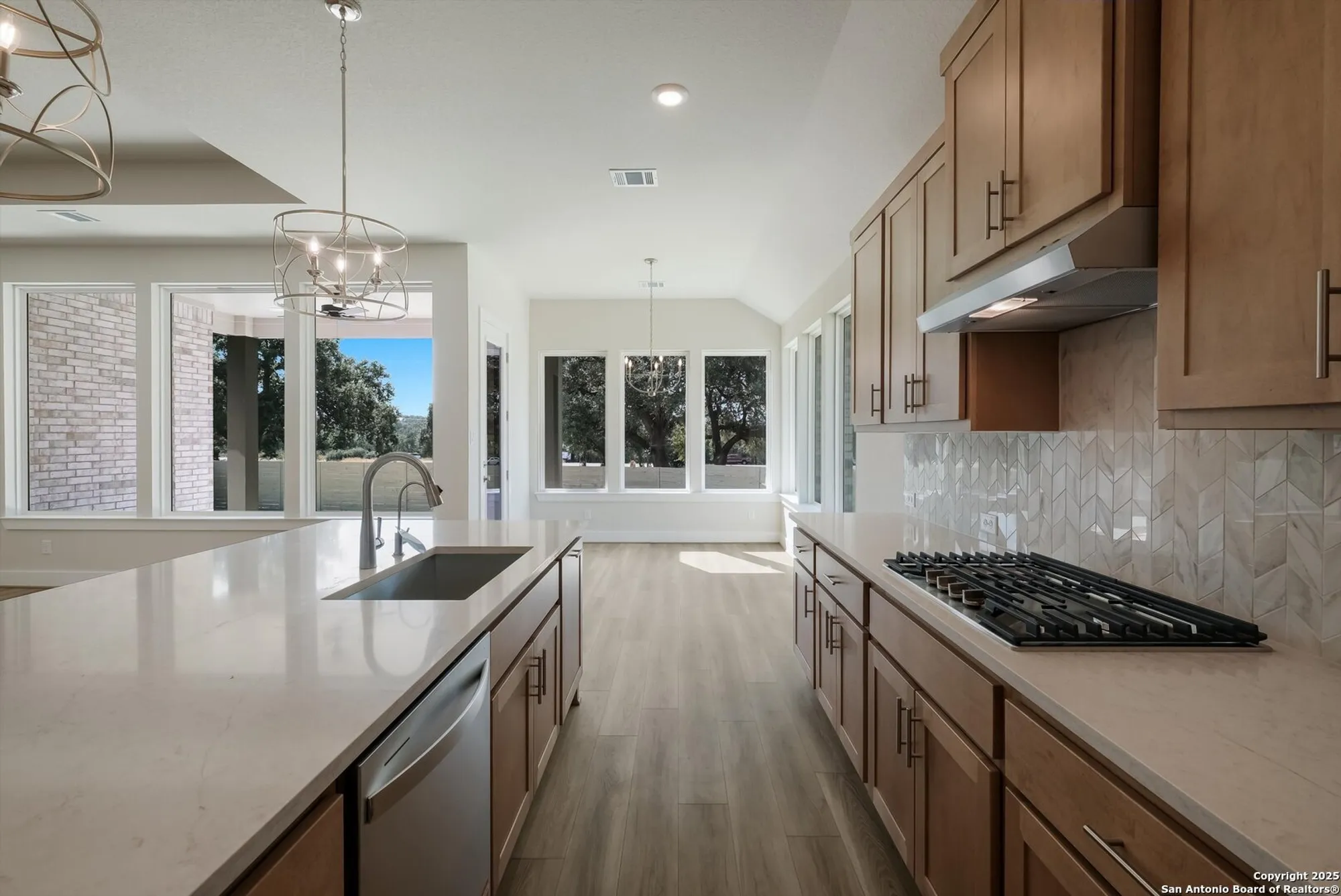 Property Slideshow image 17 of 36 | 585 vale ct, New Braunfels, TX, 78132