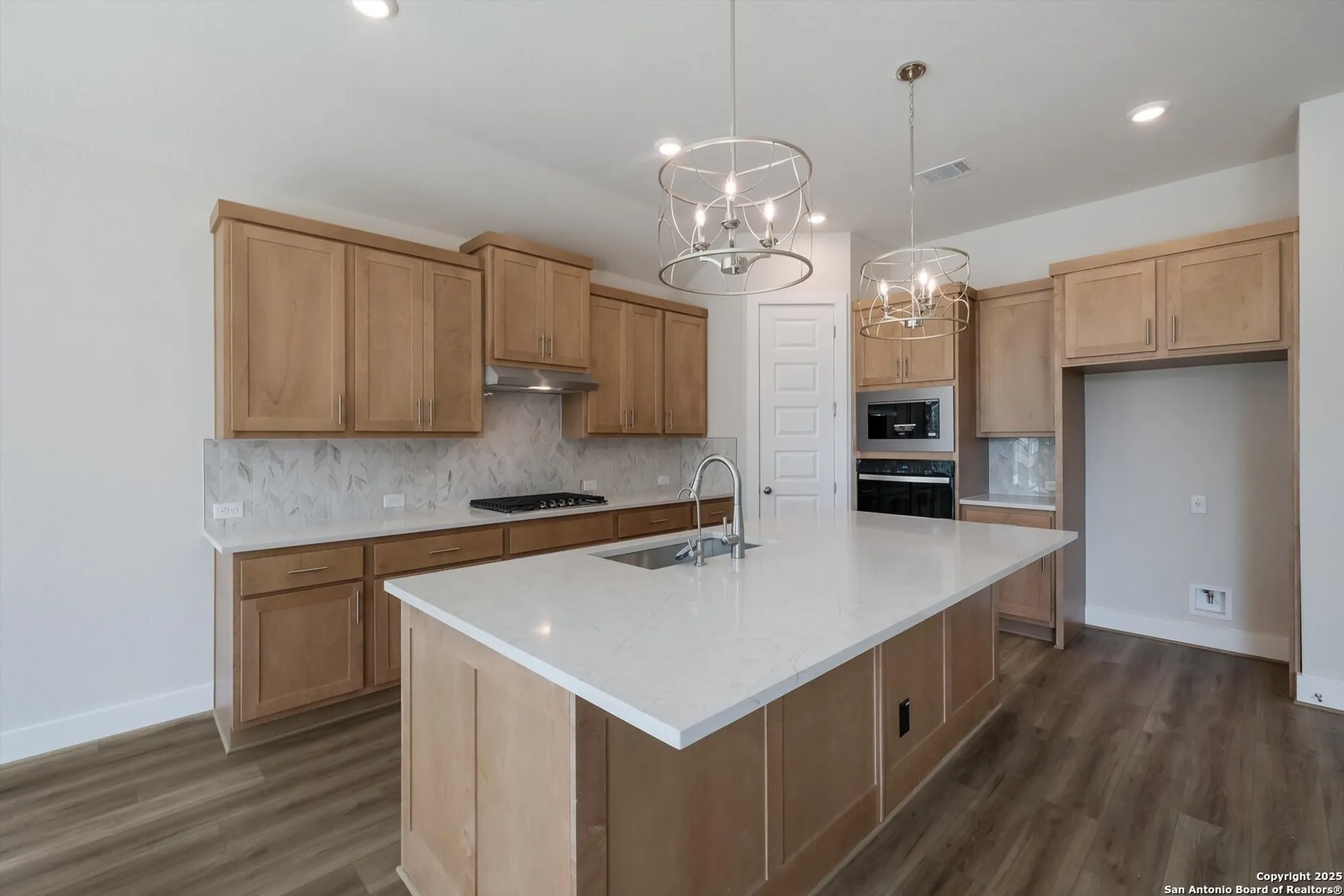 Property Slideshow image 24 of 36 | 585 vale ct, New Braunfels, TX, 78132