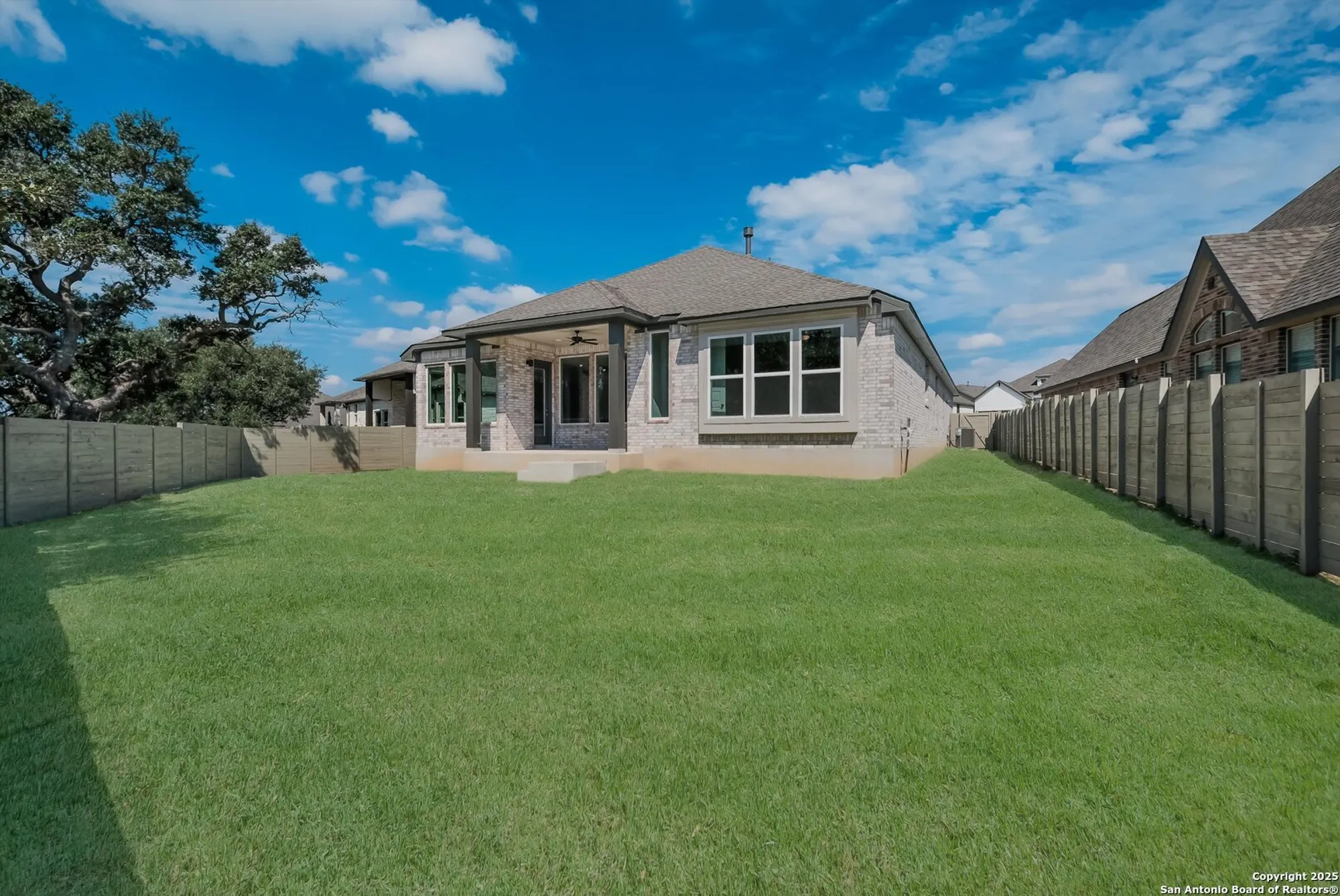 Property Slideshow image 26 of 36 | 585 vale ct, New Braunfels, TX, 78132