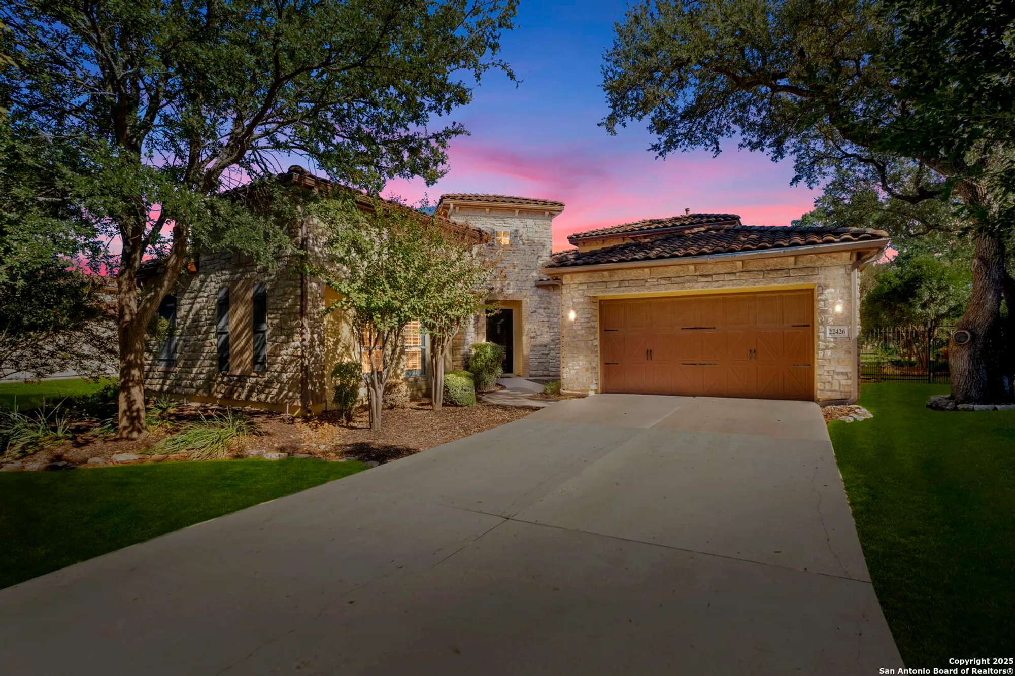 Property Slideshow image 1 of 74 | 22426 viajes, San Antonio, TX, 78261