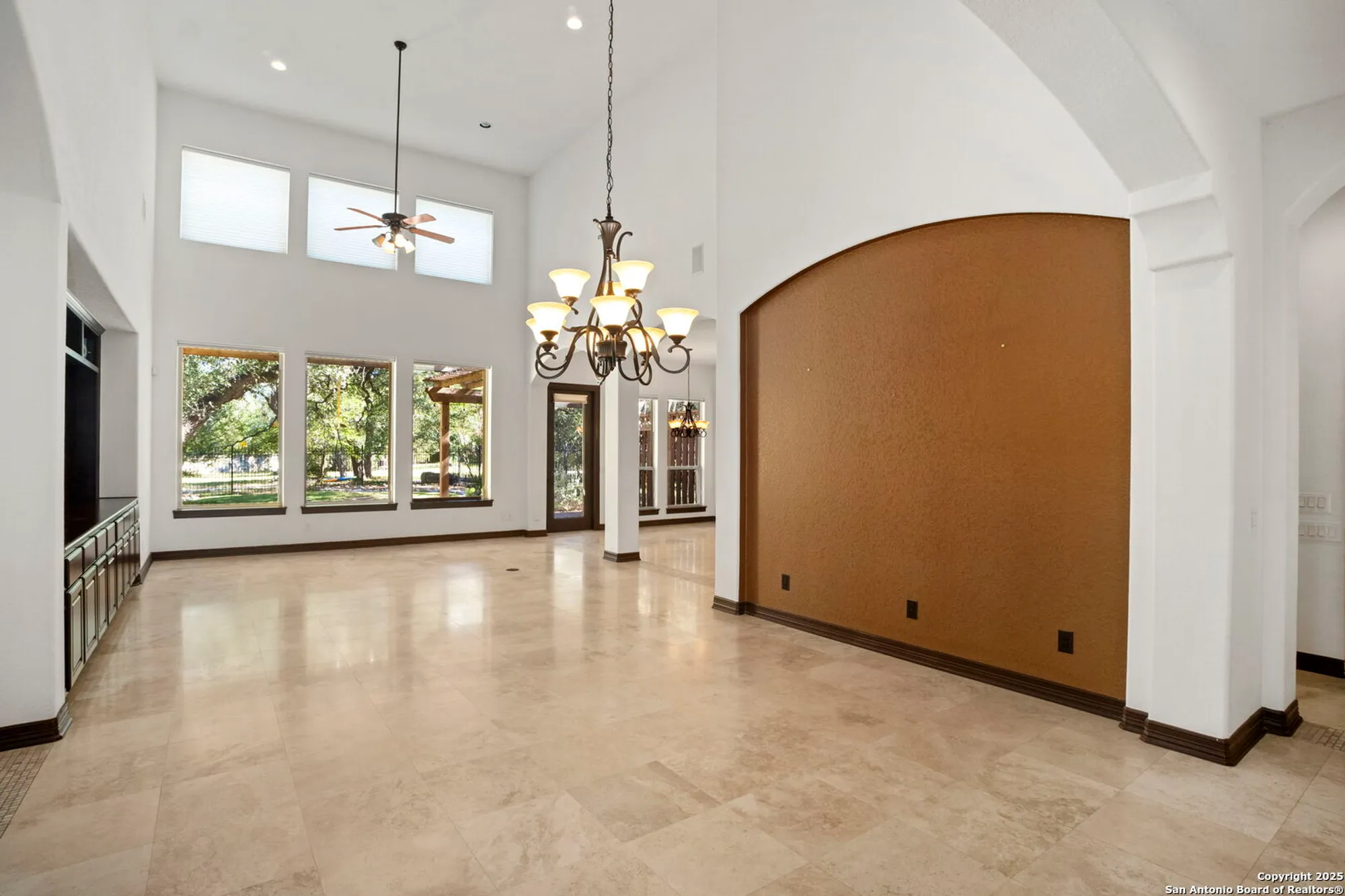 Property Slideshow image 13 of 74 | 22426 viajes, San Antonio, TX, 78261