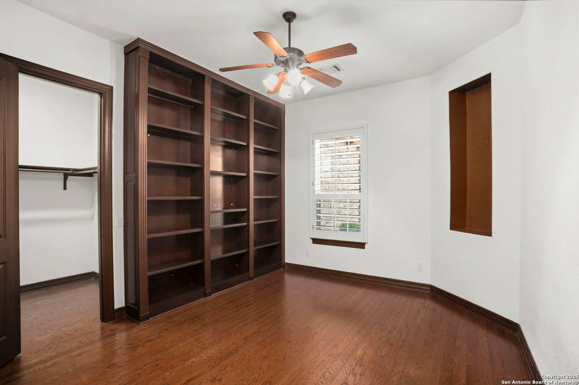 Property Slideshow image 35 of 74 | 22426 viajes, San Antonio, TX, 78261