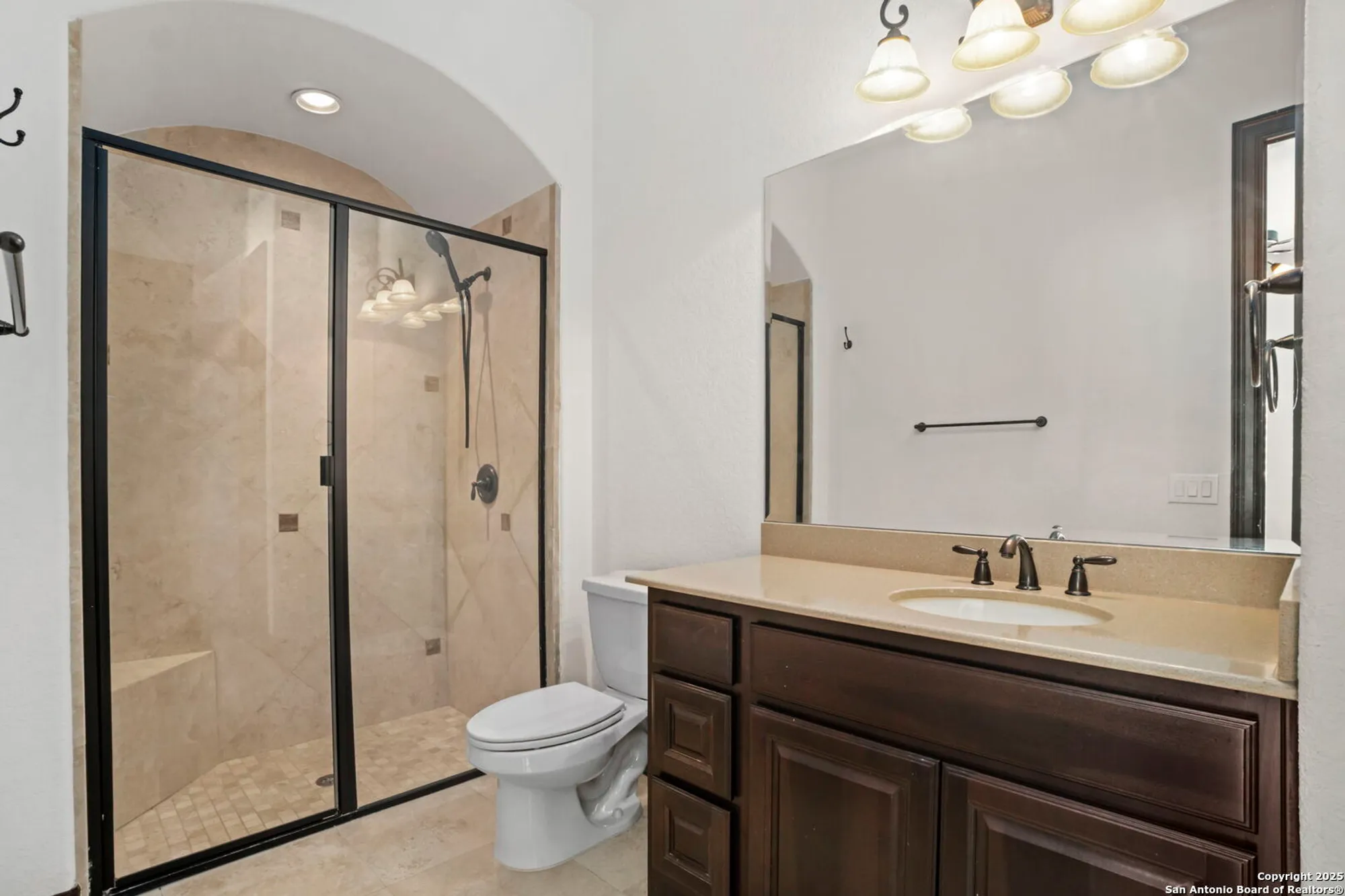 Property Slideshow image 39 of 74 | 22426 viajes, San Antonio, TX, 78261