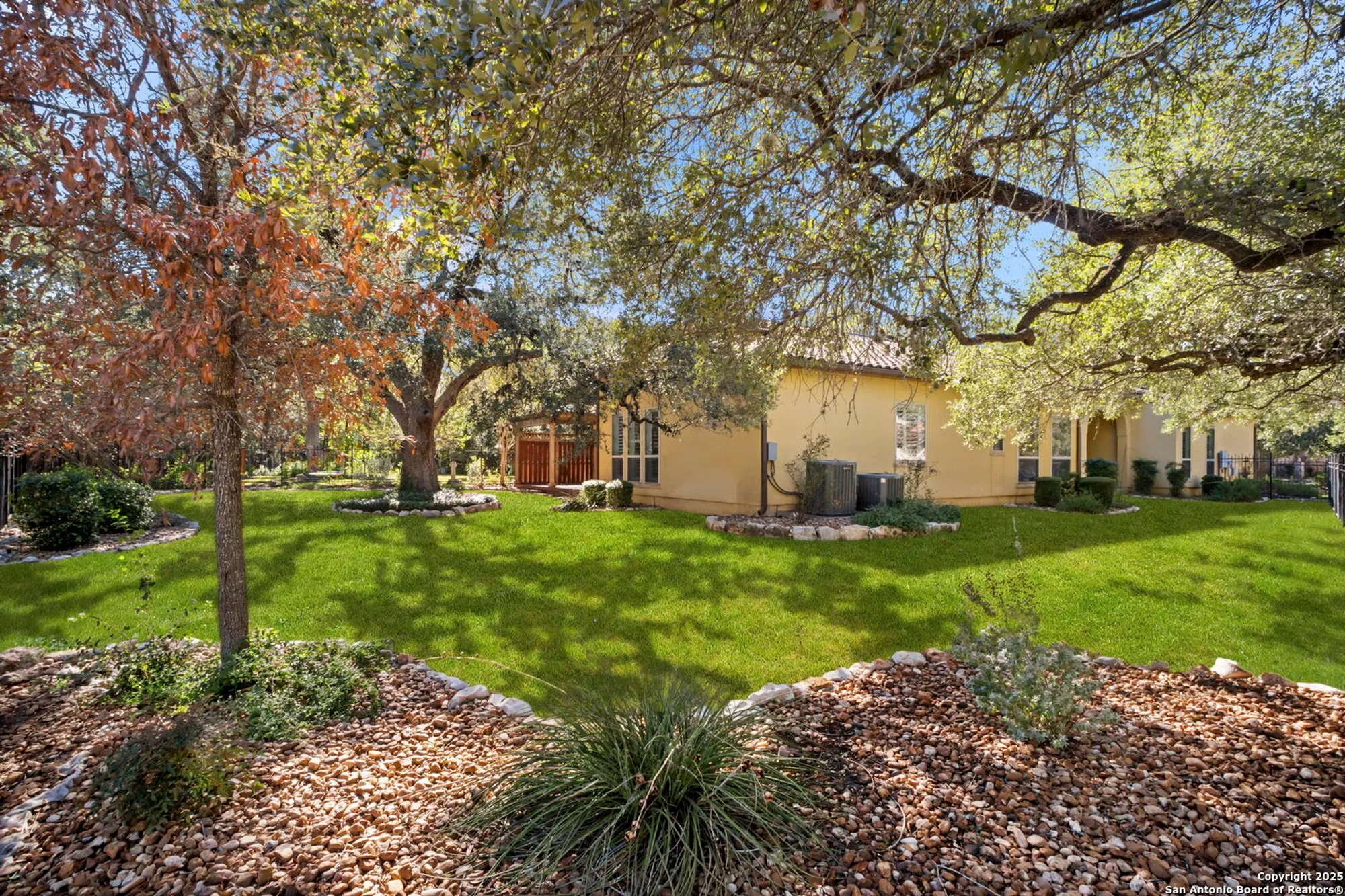 Property Slideshow image 51 of 74 | 22426 viajes, San Antonio, TX, 78261