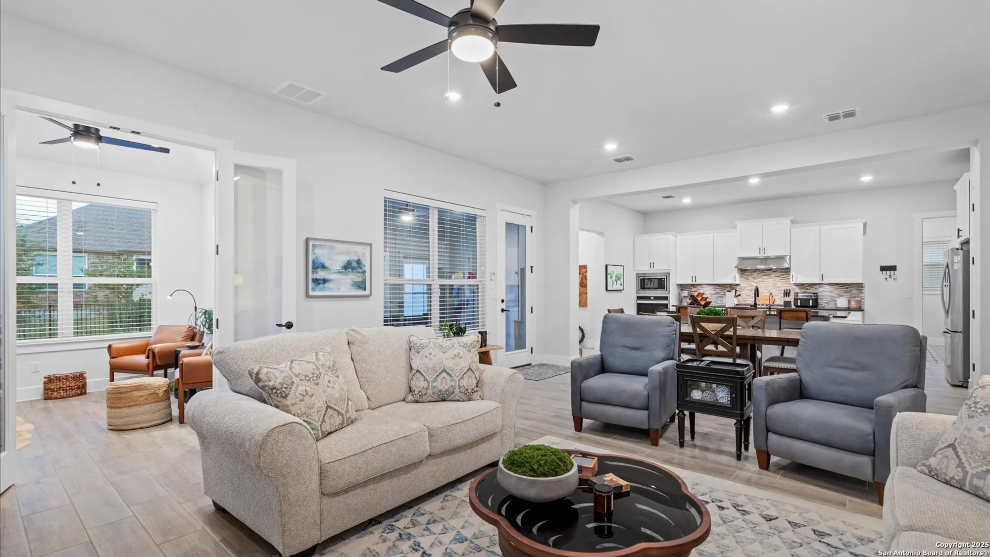 Property Slideshow image 13 of 31 | 1355 dancing oak ln, San Marcos, TX, 78666