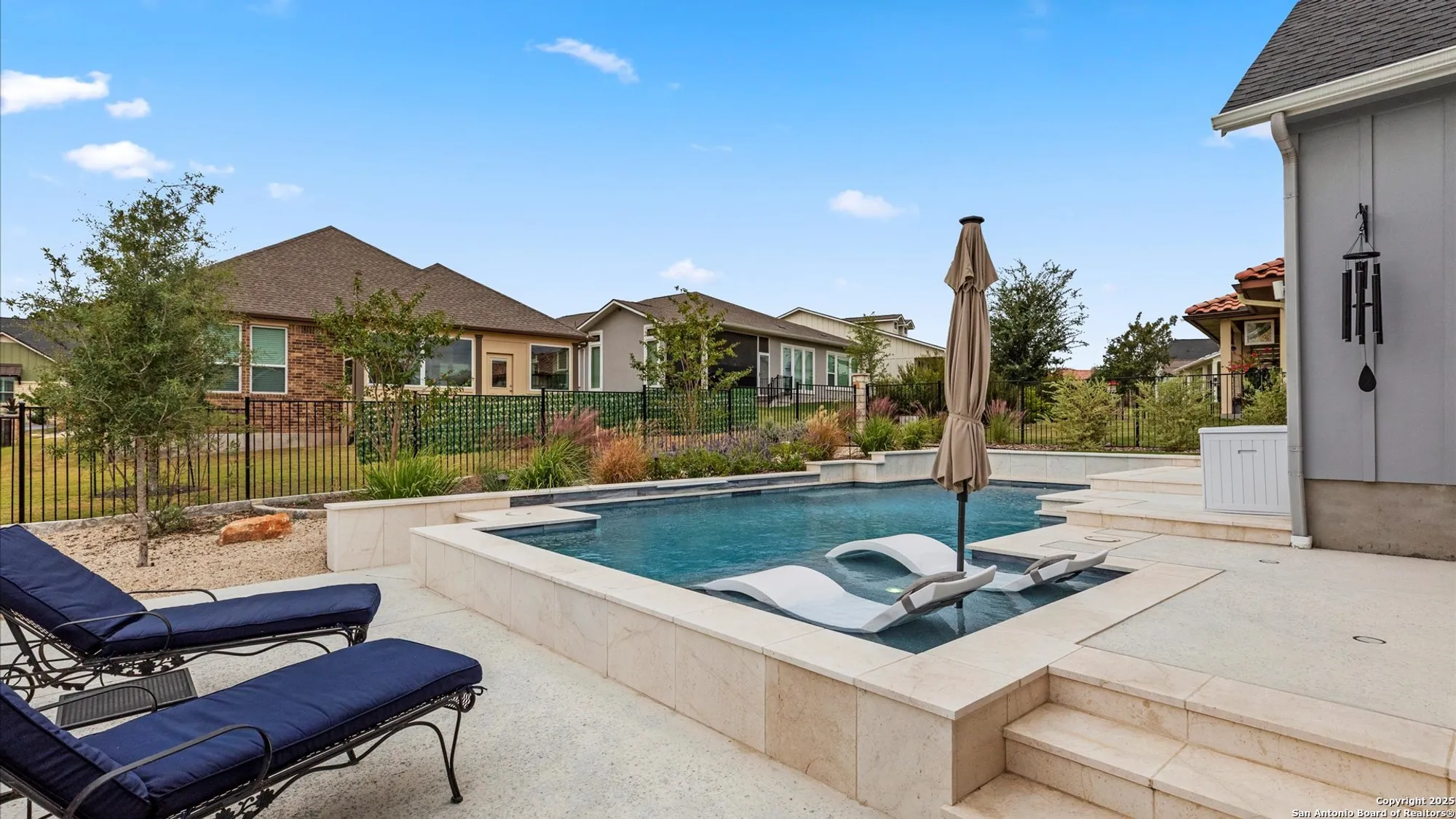 Property Slideshow image 27 of 31 | 1355 dancing oak ln, San Marcos, TX, 78666